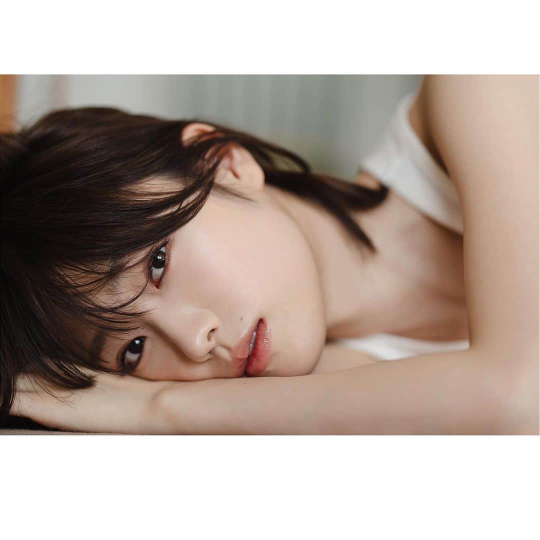 髙橋ひかるのインスタグラム：「. blt graph. Vol.93 本誌には載らないカットチラ見せ ♡♡」