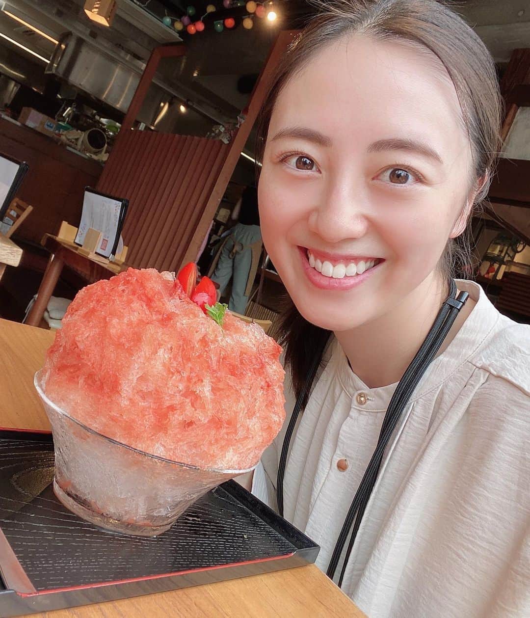 沢井美優のインスタグラム：「『シッコウ!!～犬と私と執行官～』ご視聴ありがとうございました🐕✨  お花のアカウントとこのアカウントに下書きで写真保存していたのだけど、、またしても消してしまいました🥲  もうどれを載せたのかわからない 😂同じの載せてもわからなそうだから、、まぁいっか💛  #沢井はかき氷です #🍧  #かき氷 #かき氷大好き  #かき氷は人を幸せにする #🧡　 　 #笑顔溢れる毎日を  #明日もきっと素敵な一日 #🍀」