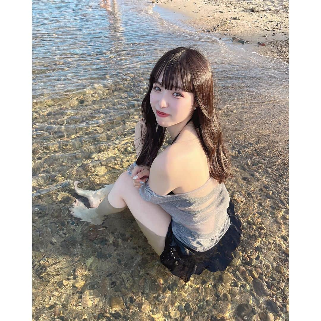 PATRA magazineさんのインスタグラム写真 - (PATRA magazineInstagram)「【肌みせ苦手な子も着やすい水着！ラッシュガード⛱🐚】  肌みせが苦手な子や体型カバーをしたいなら ラッシュガードがおすすめだよ🎐  ラメやカシュクールなどいろんなタイプがるよ🍉  ＼ thank you 🦢 ／ @teri0_____ / @marinstgm @serein_riri / @______.uc @megu.03_03 / @rio.29dy @tan___gram  今みんなの中で流行っている事やアイテムがあれば @patra__jp をタグ付けしてぜひ教えてね🔔  皆さんのすてきな投稿をぜひ紹介させてください！ . . #ラッシュガード #水着コーデ #スイムウェア #夏コーデ」8月16日 20時00分 - patra__jp