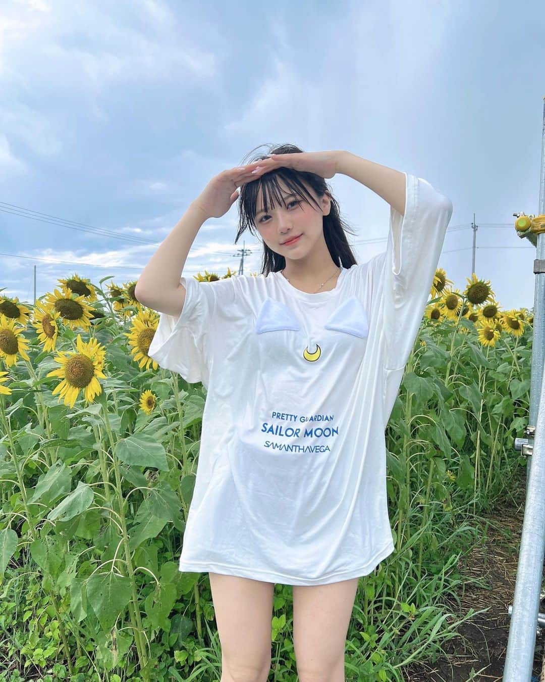 みつきなんだよねのインスタグラム：「ひまわり畑行ってきた🌻」