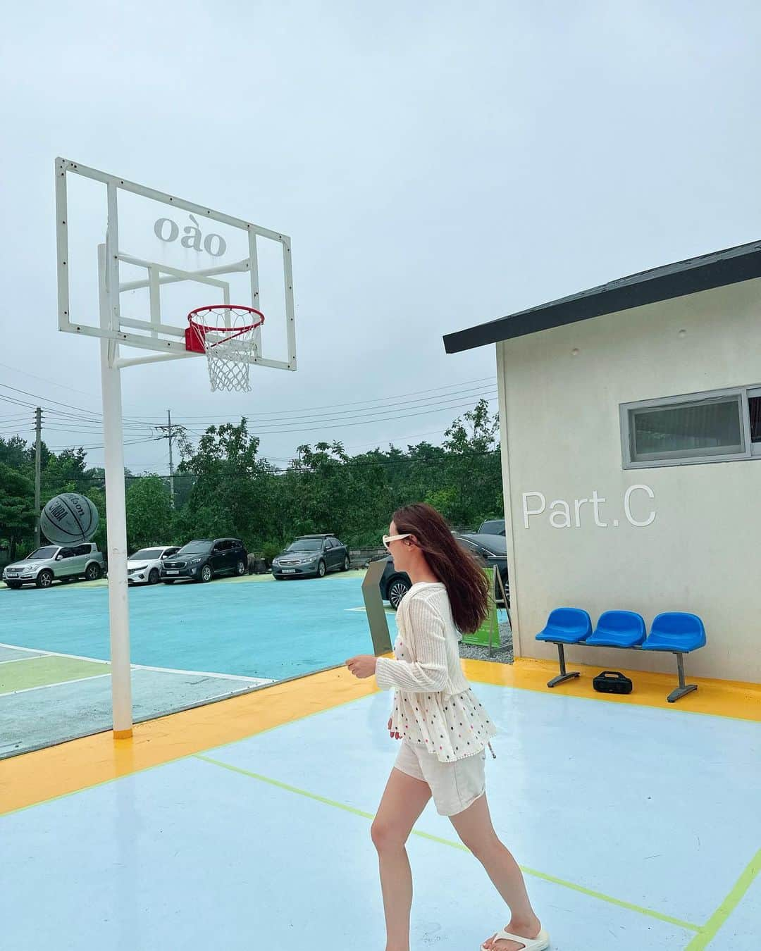 チェ・ジャヘさんのインスタグラム写真 - (チェ・ジャヘInstagram)「. 농구 꿈나무🏀  #오아오 #oao #여행」8月16日 20時06分 - lovely_jahye