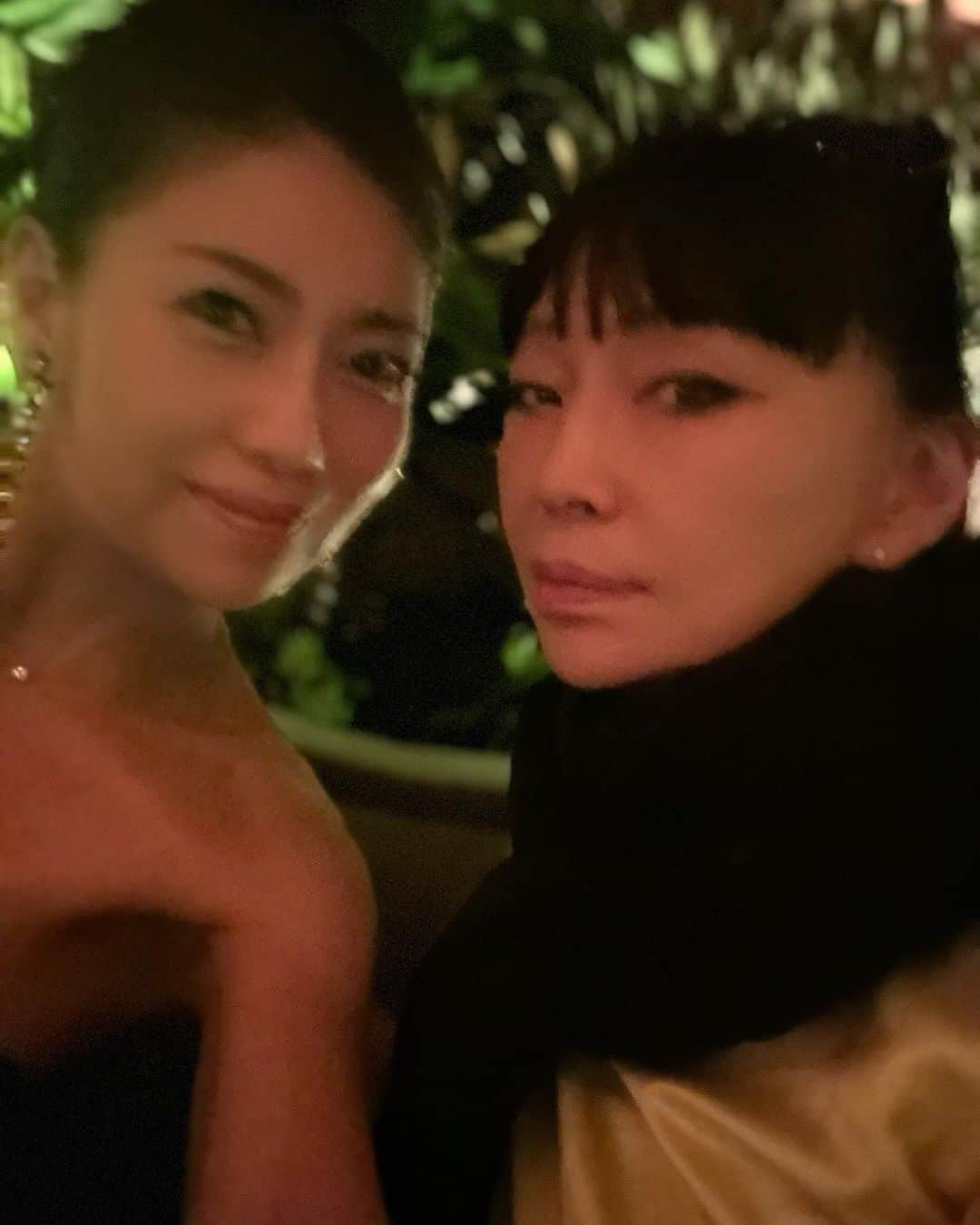 Taki Tanakaさんのインスタグラム写真 - (Taki TanakaInstagram)「#Day1 #NY #NYC #15thofaugust   1. 今回ステイしているのは@publichotels Ayakoさんのおすすめ通り可愛くて快適。  2. w/ @studio_ayako  前回NYに来た4月以来の再会。一緒に仕事がまた出来て嬉しい。  3. w/ @yuyanara  いつもいろんなことを一緒にしてますが海外は初めて。#ワクドキ  4.5.初日の夜はホテルでディナー。 仲良しチームでの仕事。なかなか大きなプロジェクトだから、みんながいてくれて本当に感謝。  6. w/ @my_jungle_leo  またもやメロメロ。  7.8.到着後すぐロケハンに。 真面目な @makotonakagawa マコちゃんw  9.10.久しぶりにJAL。 あんまり眠れなかったけど、とにかく台風の影響なく飛んでくれて良かった。  #newproject #izastagram」8月16日 20時23分 - tanakataki