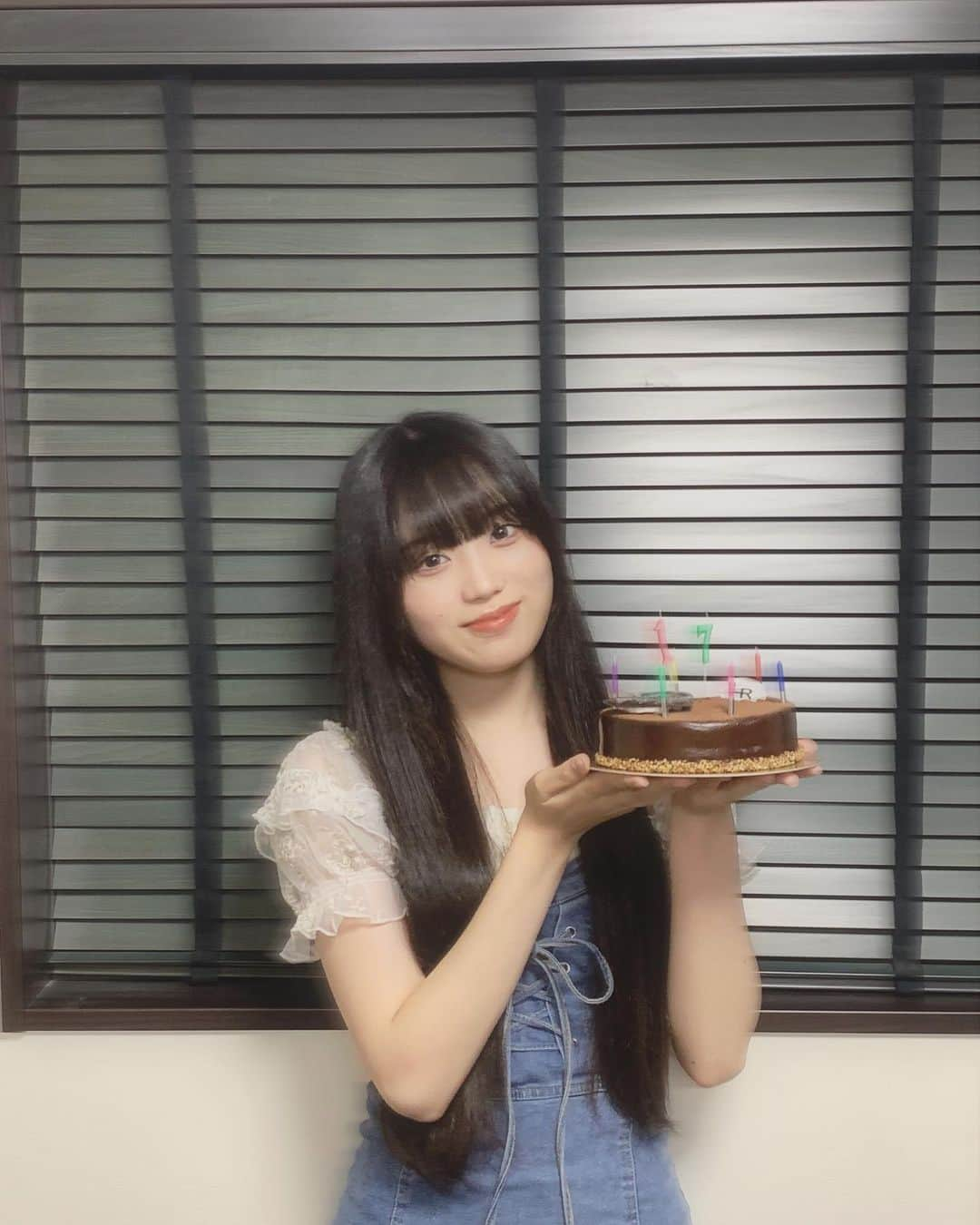 佐藤楓恋さんのインスタグラム写真 - (佐藤楓恋Instagram)「Birthday🎂 ⁡ 本日で17歳になりました ☺︎ お祝いメッセージをくださった皆様ありがとうございます*.+ﾟ 自分の夢に向かって頑張りますので、これからも応援宜しくお願い致します。   #お誕生日  #17歳  #華のセブンティーン  #誕生日 #jk #sjk #高校生 #高2 #モデル 元 #Eダンスキッズ #れんれん #佐藤楓恋 #フォローミー #followme #fyp #06」8月16日 20時16分 - karen_sato_renren