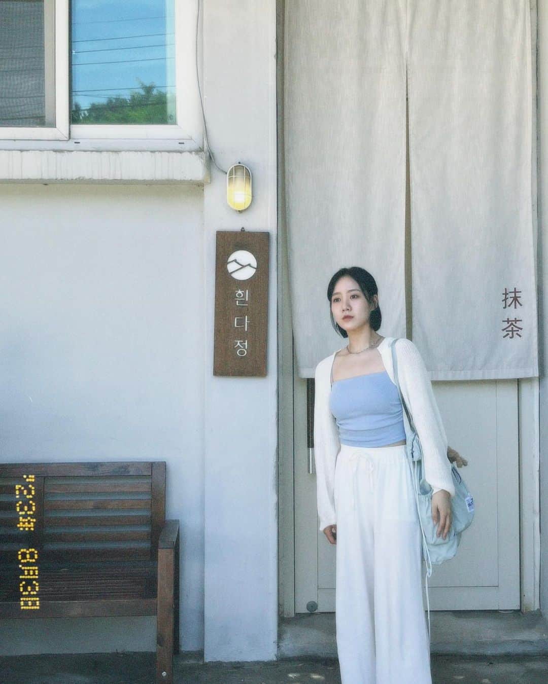 チン・ジヒのインスタグラム：「여름이어따☀️」