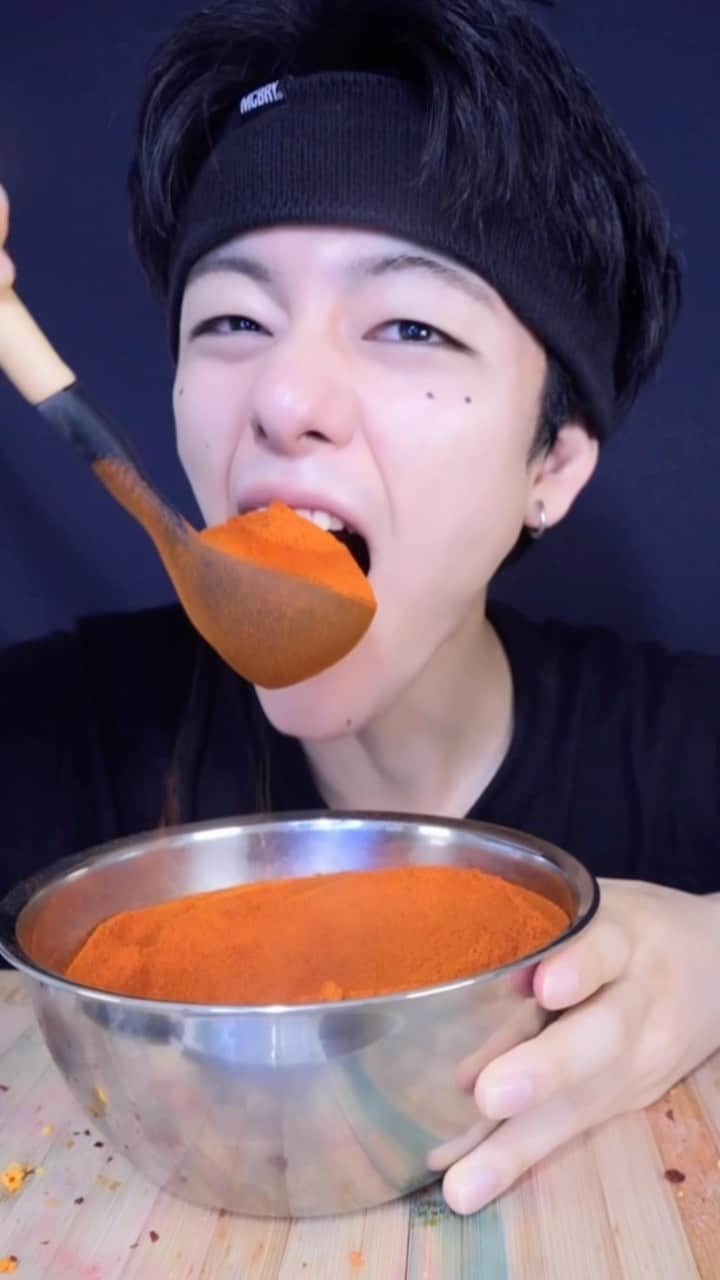パンナコタのインスタグラム：「粉はキツいねん  #tiktok #ティックトック」
