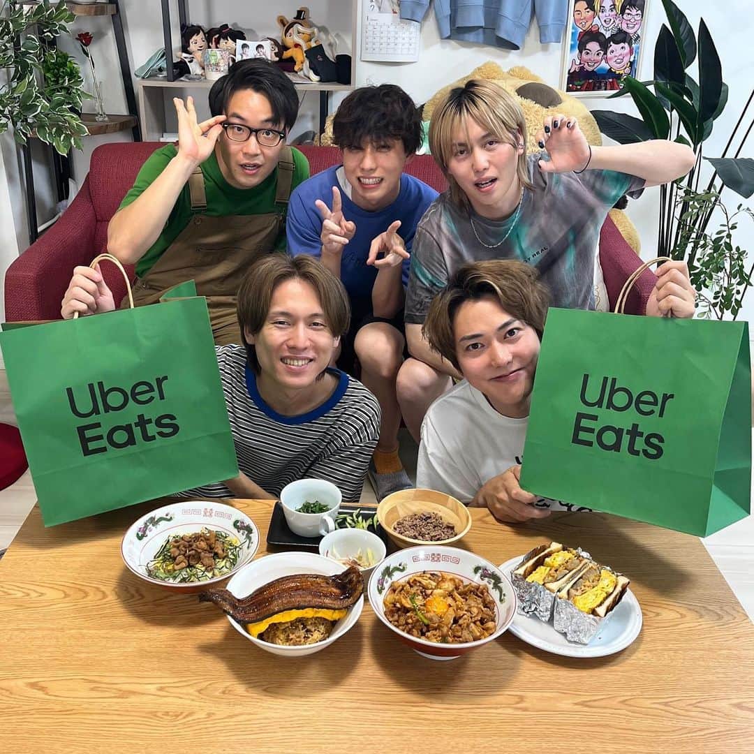 ないとーのインスタグラム：「8月料理王はスタミナ料理対決！ ぜひ参考にして作ってみてねん🌹 ‌ そして今回は、 Uber Eats からスーパーで食材を注文して調理したからとても快適やで〜 ‌ 重い物も届けてくれるし この時期は暑くて外に出たくない時もあるから めちゃくちゃ便利なのです！ ‌ ぜひみんなも使ってみてねん！ ‌ #ubereats #family #pr」