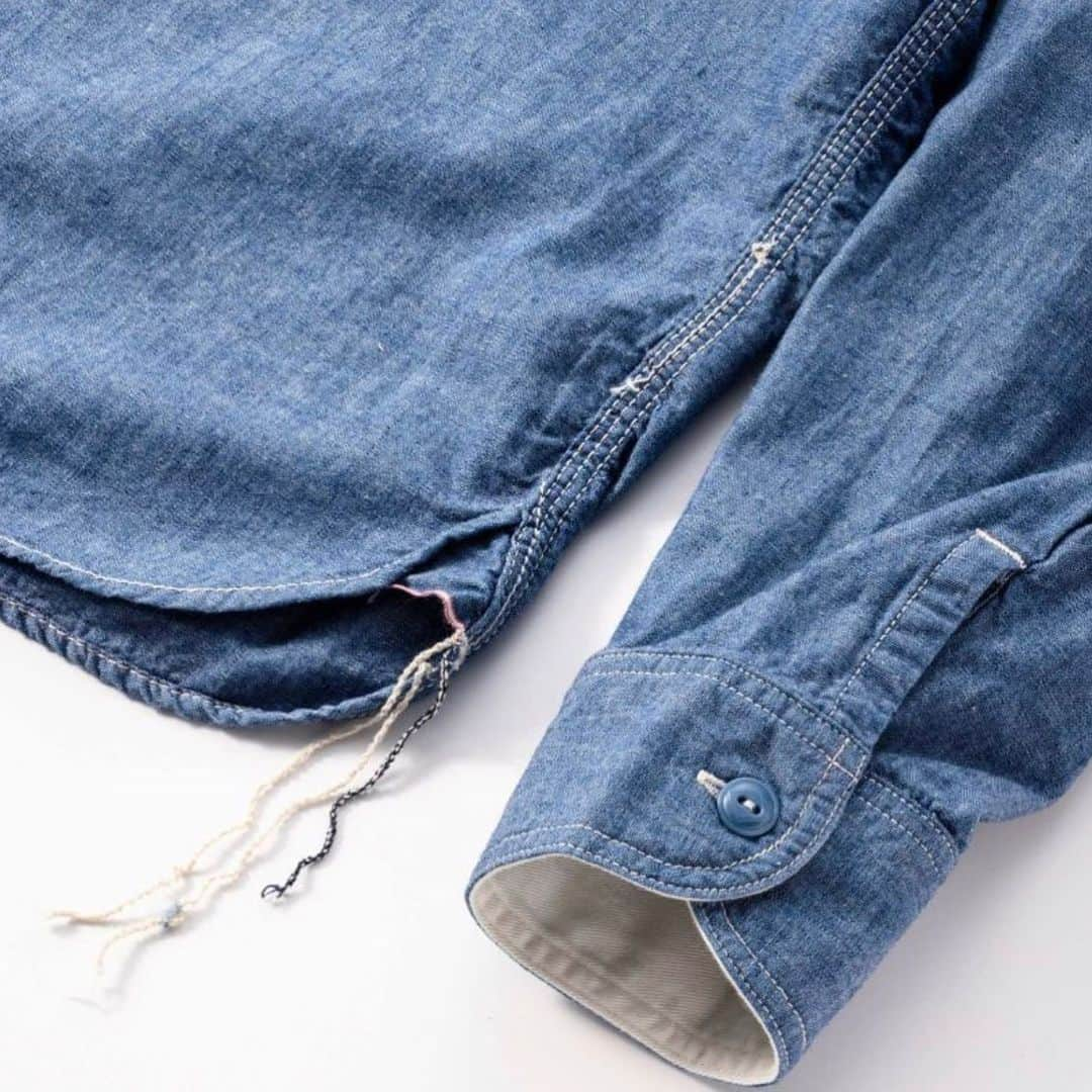 Denimioさんのインスタグラム写真 - (DenimioInstagram)「The original MS044 5oz #momotarojeans chambray selvedge work shirts have just been restocked. These shirts are incredibly versatile, beautifully made and have the perfect weight for every season. Wear them over a tee in summer or layer them up during winter, they're always handy!!  #Denimio #denim #denimhead #denimfreak #denimlovers #jeans #selvedge #selvage #selvedgedenim #japanesedenim #rawdenim #denimcollector #worndenim #fadeddenim #menswear #mensfashion #rawfie #denimporn #denimaddict #betterwithwear #wabisabi」8月16日 21時07分 - denimio_shop