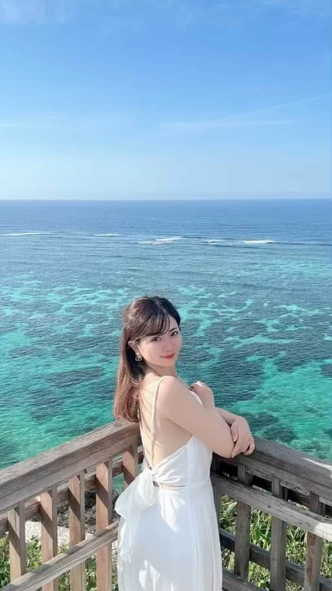 MIHOのインスタグラム：「私の夏休み in宮古島🌴♡  先月ぶりの沖縄🙈 素敵な景色がたくさん見れたのでお裾分け❤️ 海がほーーんとーーにきれい❤️  🐢さんに会えたのうれしすぎた❤️  そしてSunset Supもやったんだけど めっちゃ近くで夕日見れて感動🥰  ゴルフ⛳️はまた別で投稿します♡  宮古島から帰ったらまた少し遠出するよん⛳️🩷 夏休み後半も楽しもう🩷  #沖縄#宮古島#シギラベイサイドスイートアラマンダ」