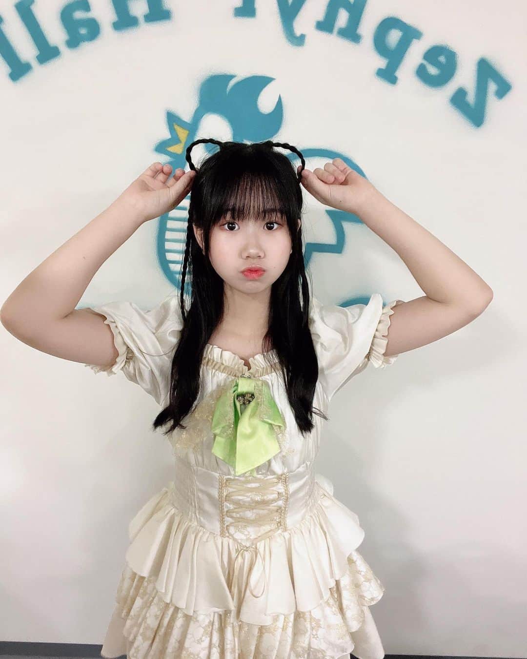 松永あいかのインスタグラム：「にゃんにゃん .  .  .  .  .  .  .  .  #アイドル#おーえすけー#松永あいか#中学生#可愛い#大須#09#14歳#いいねしてほしい#中2#拡散希望#jc#推して#黄緑色担当#大須商店街」