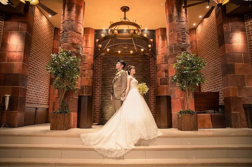 フォーチュン イン ザ テラス ≪新潟県新潟市：結婚式場≫さんのインスタグラム写真 - (フォーチュン イン ザ テラス ≪新潟県新潟市：結婚式場≫Instagram)「・ 〜チャペル〜  レンガで囲まれた あたたかい空間だからこそ どの瞬間を撮っても 素敵なお写真に🕊✨」8月16日 21時54分 - fortune_wedding