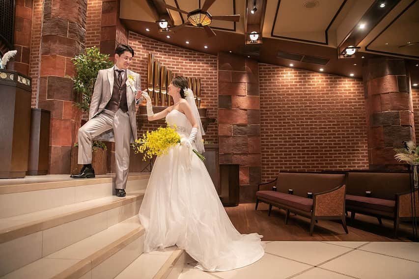 フォーチュン イン ザ テラス ≪新潟県新潟市：結婚式場≫のインスタグラム：「・ 〜チャペル〜  レンガで囲まれた あたたかい空間だからこそ どの瞬間を撮っても 素敵なお写真に🕊✨」