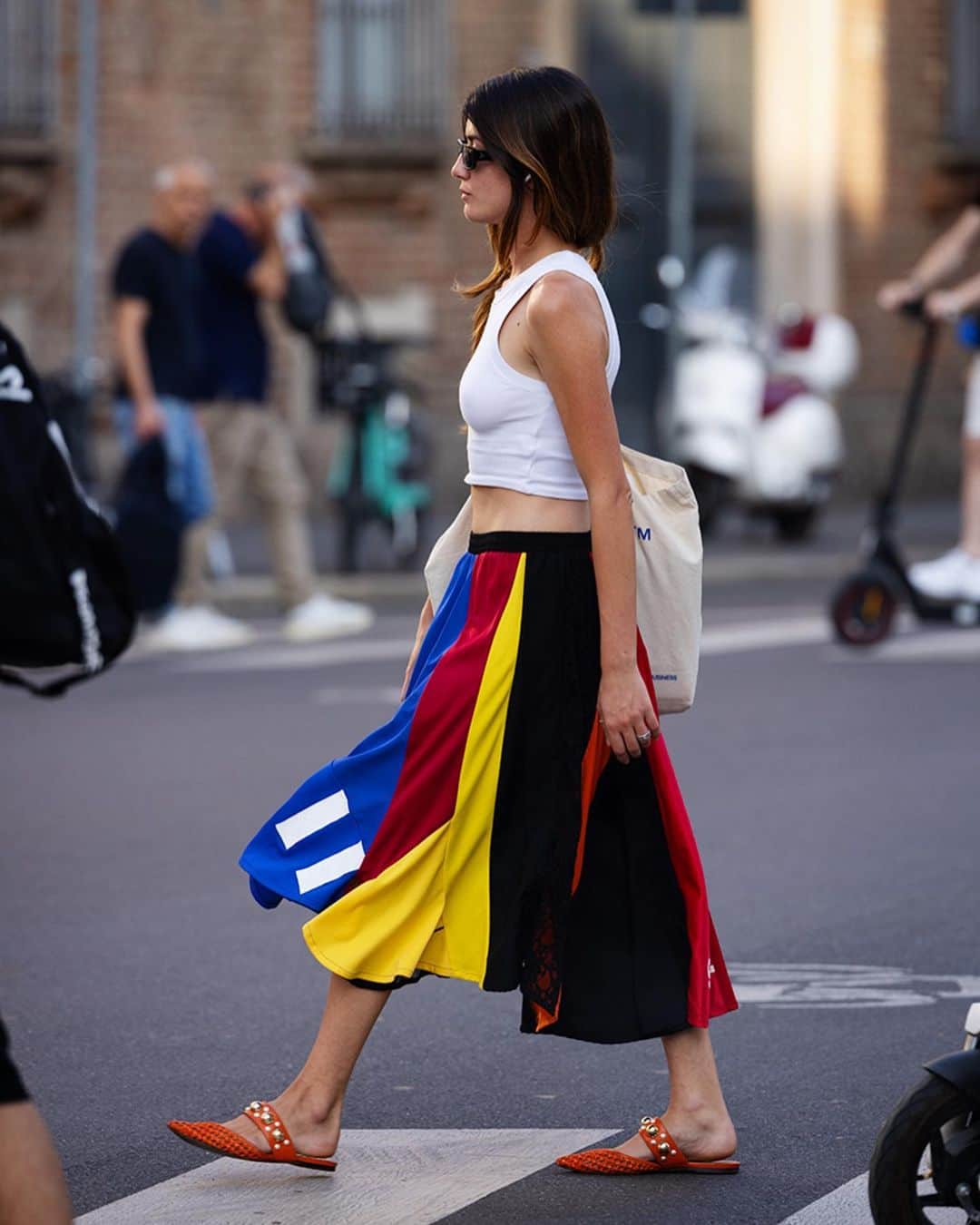 スコット・シューマンのインスタグラム：「For this series can I combine the words “the crosswalk” and “the runway” to be “the runwalk”? I mean…in Milan the crosswalk is basically a runway sooooo!  Milan (of course)」