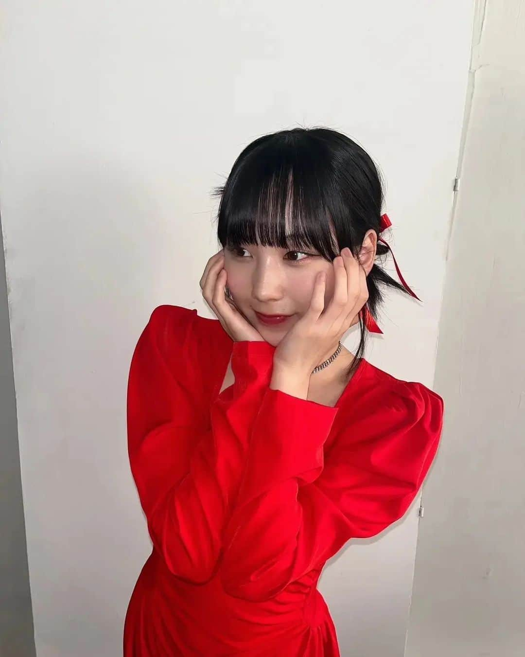 Juice=Juiceのインスタグラム：「🫶🏽❣️  ハロプロまるわかり BOOK 2023 AUTUMN❤️❤️  #juicejuice#江端妃咲」