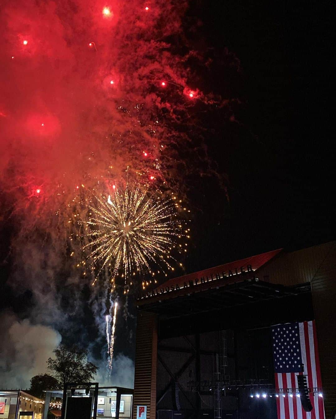 ザック・バランスキーさんのインスタグラム写真 - (ザック・バランスキーInstagram)「4th of July memories🚤🎇💯 #Family 今年もお兄ちゃんを無事に弾き飛ばしてやった🤣🤣」8月16日 22時59分 - zackab10