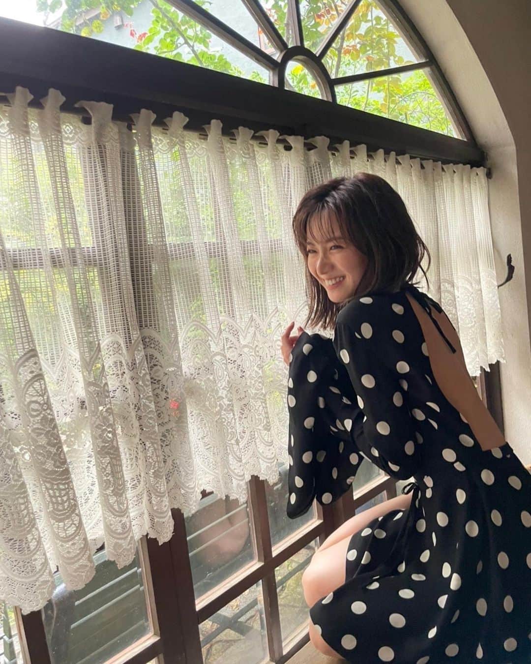 岡崎紗絵さんのインスタグラム写真 - (岡崎紗絵Instagram)「Ray9月号🌕 もうチェックしてくれましたか？  可愛い髪型してもらった！笑  今回の連載はサンローラン。  まだの方は是非🧚🏻‍♀️  #ray #9月号」8月16日 23時22分 - sae_okazaki