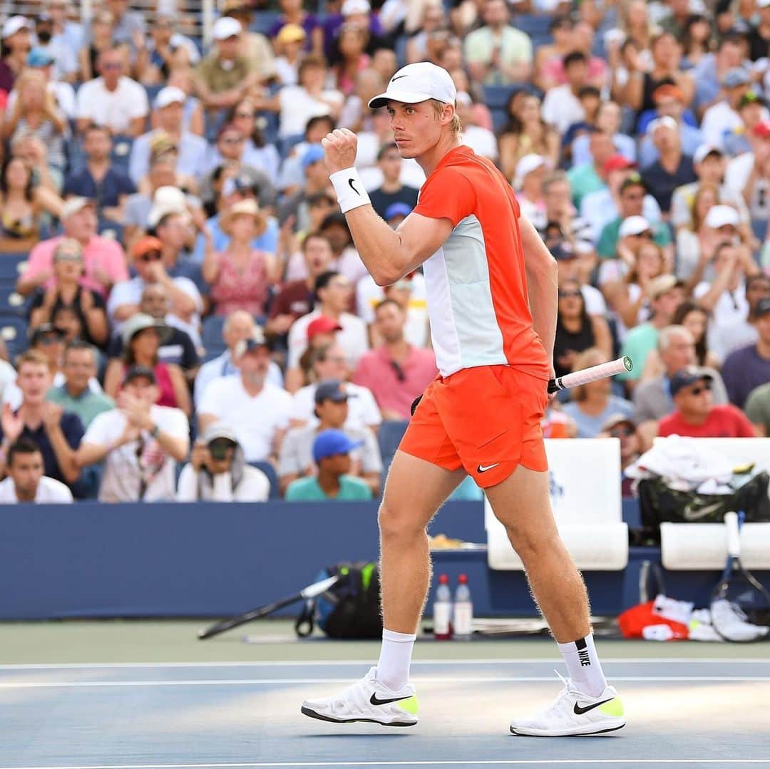 デニス・シャポバロフのインスタグラム：「Despite doing everything possible to be 100% healthy in time for @usopen, my knee needs more time and I sadly have to withdraw. That grand slam energy, especially in NYC, is unlike anything else and I’m really going to miss playing in front of the amazing fans there this year! 💔  I’ll keep working hard to come back stronger and can’t wait to see you all again soon!! 🙏🏼  📸 USOpen/Mike Lawrence/Brad Penner」