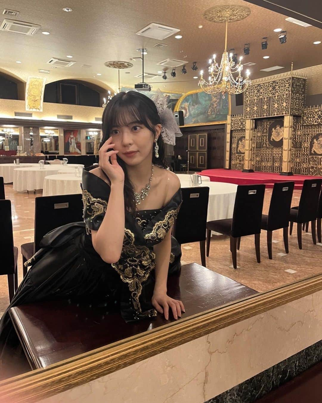 谷口茉妃菜さんのインスタグラム写真 - (谷口茉妃菜Instagram)「・  #STU48舞踏会 in ロックハート城🏯❤️‍🔥  綺麗なドレスを着せてもらったので写真多めで... アクセサリーとか装飾もこだわったからまた載せるね👑🖤  #stu48 #idol #ootd  #instalike #instagood #dress #Princess #群馬 #ロックハート城 #谷口茉妃菜」8月17日 0時20分 - officialmahina__