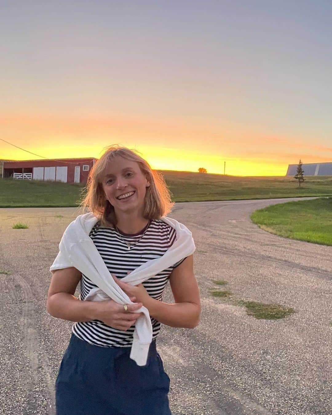 ケイティ・レデッキーさんのインスタグラム写真 - (ケイティ・レデッキーInstagram)「Golden hours ☺️☀️」8月17日 0時21分 - katieledecky