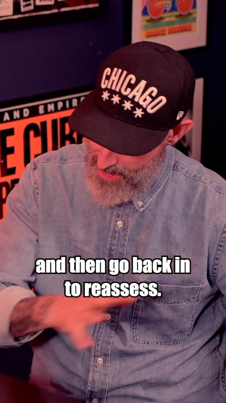 ジョエル・マッデンのインスタグラム：「I can over analyze and sometimes get too wrapped up in the therapy side and I have to remember to put what I learn into practice in my real life ✨🤘I liked this clip! The new ARTIST FRIENDLY out NOW with DJ White Shadow @altpress」