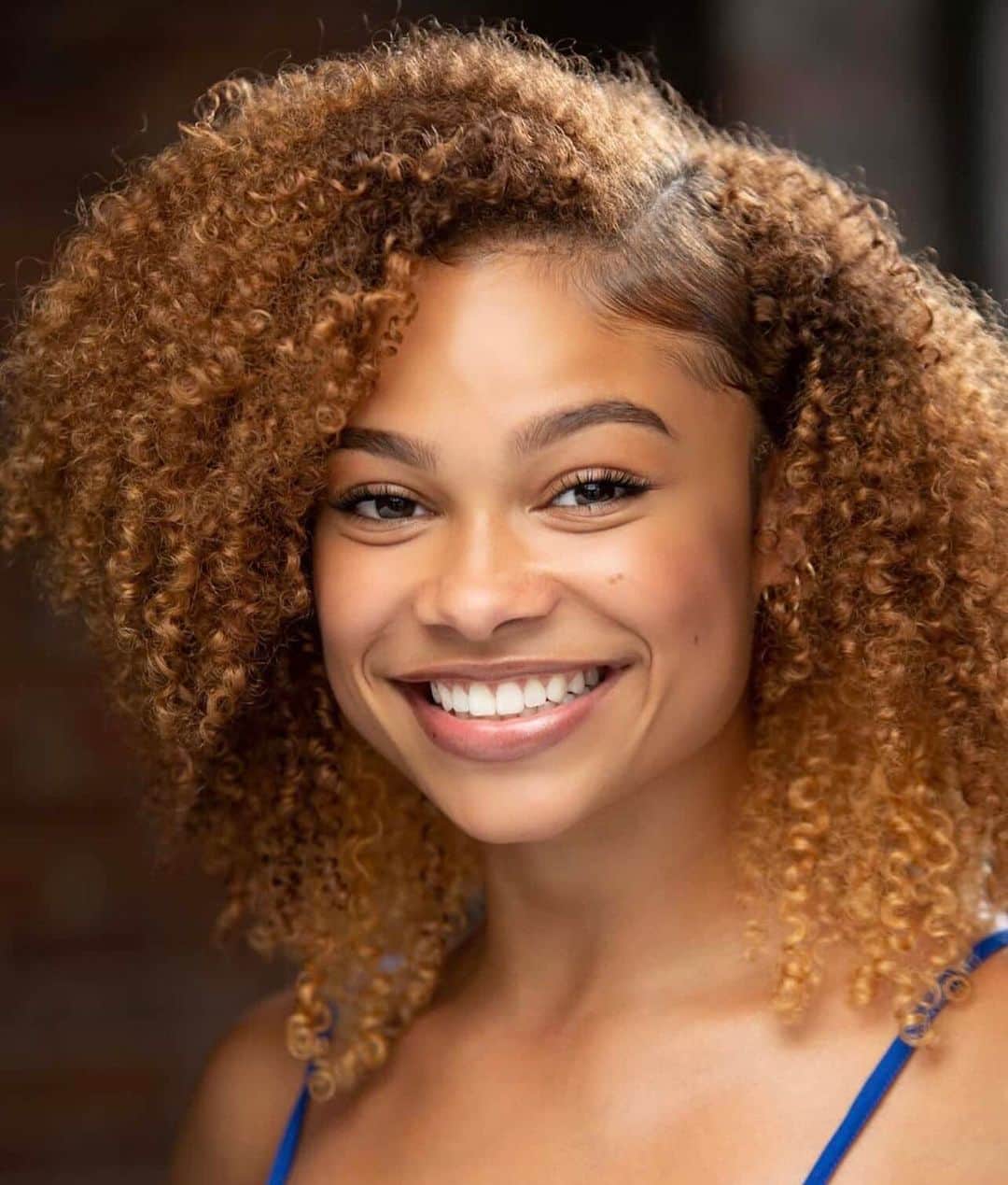マイケル・ジャクソンのインスタグラム：「Dasia Amos made her Broadway debut as an ensemble member of the MJ the Musical cast. She’s a Dance and Music Theory double major at the University of North Carolina Greensboro. Hit the link in stories to get your tickets now for Broadway performances through January 7th, 2024.」