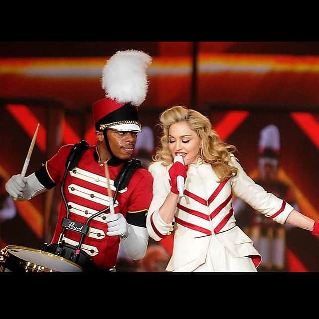 Lil Buckさんのインスタグラム写真 - (Lil BuckInstagram)「Happy Birthday @madonna ‼️ Thank you for believing in me all these years. Thank you for being a great friend supporting me through my ups and downs. Thank you for putting up with my lame jokes about having Kool Aid in your fridge 😄 Thank you for being a true beacon of Hope, Light, Love, and Standing up for what you believe in. Thank you for continuing to inspire the world to get off our asses and make it happen. I Love You ❤️🍷🎉 and I promise to buy you a pack of grape cool aid 😁」8月17日 1時07分 - lilbuckdalegend