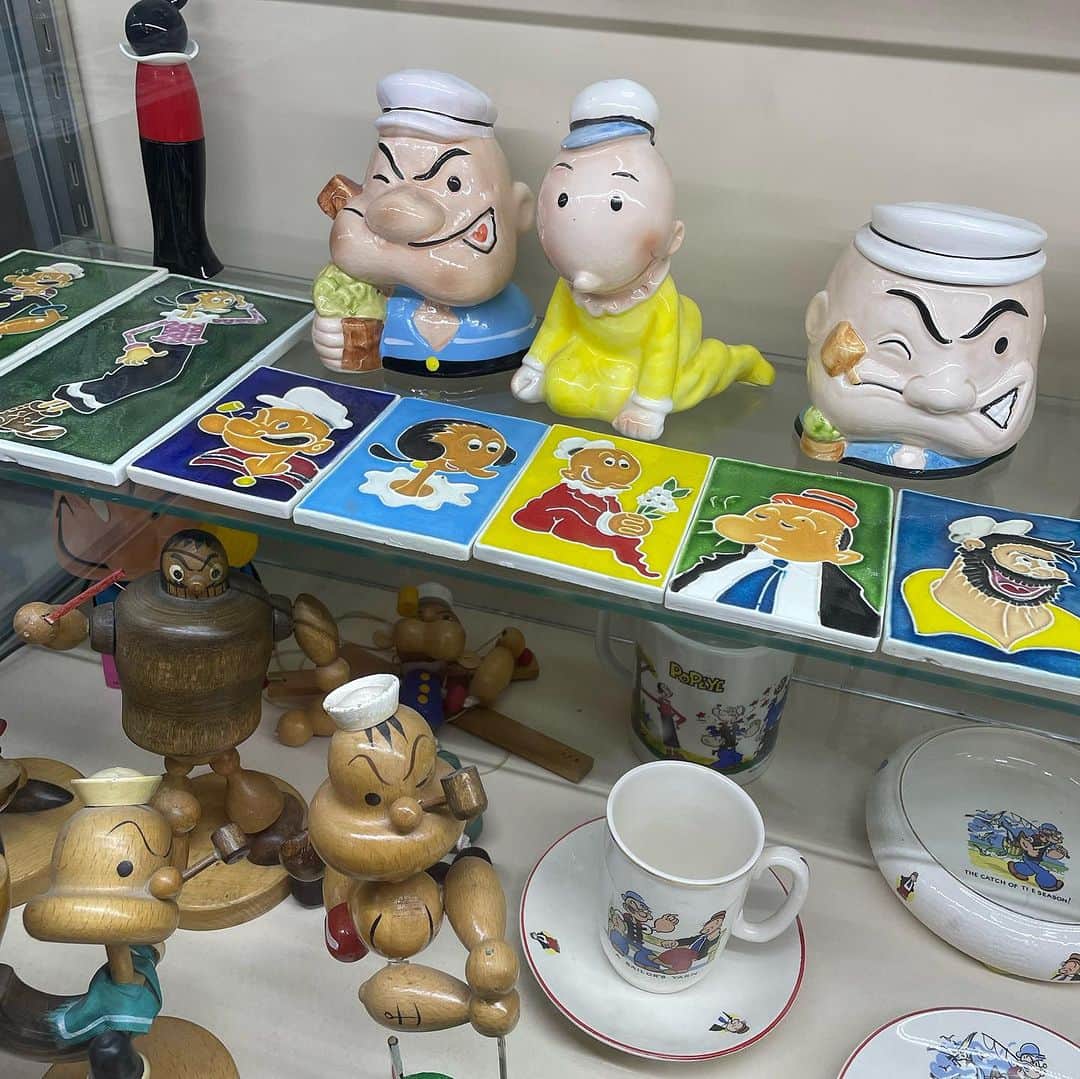 Jason G. Sturgillさんのインスタグラム写真 - (Jason G. SturgillInstagram)「I wish @instagram allowed more than 10 images per carousel. On Monday I drove down from Edwardsville, Illinois to Chester, Illinois to see the hometown of the creator of Popeye, E.C. Segar.   Unfortunately I didn’t look at the website very closely and the Museum is closed on Monday. After peering in the window I knew I couldn’t go back to Portland without visiting so I made the 1.5 hour drive back the following day, and it was worth it.」8月17日 1時40分 - jgspdx