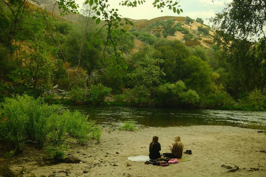 ペイトン・リストさんのインスタグラム写真 - (ペイトン・リストInstagram)「meadow babies  i really love these humans」8月17日 11時11分 - peytonlist