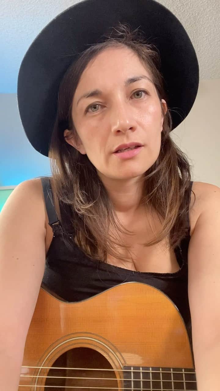 KATのインスタグラム：「My heart breaks for the people of Maui.   People in Hawaii are some of the kindest, generous and most hospitable people I know. Right now they need our help, but it’s hard to know where or who to give to.  My friend in Hawaii @wayne808music has set up a go fund me campaign that will go to help people directly in Maui and so we will talk more about that this week together on Instagram live Thursday at 9pm pst  and on my Saturday twitch stream 8:30pm PST  There is a link to the go fund me campaign in my profile.   #mauistrong」