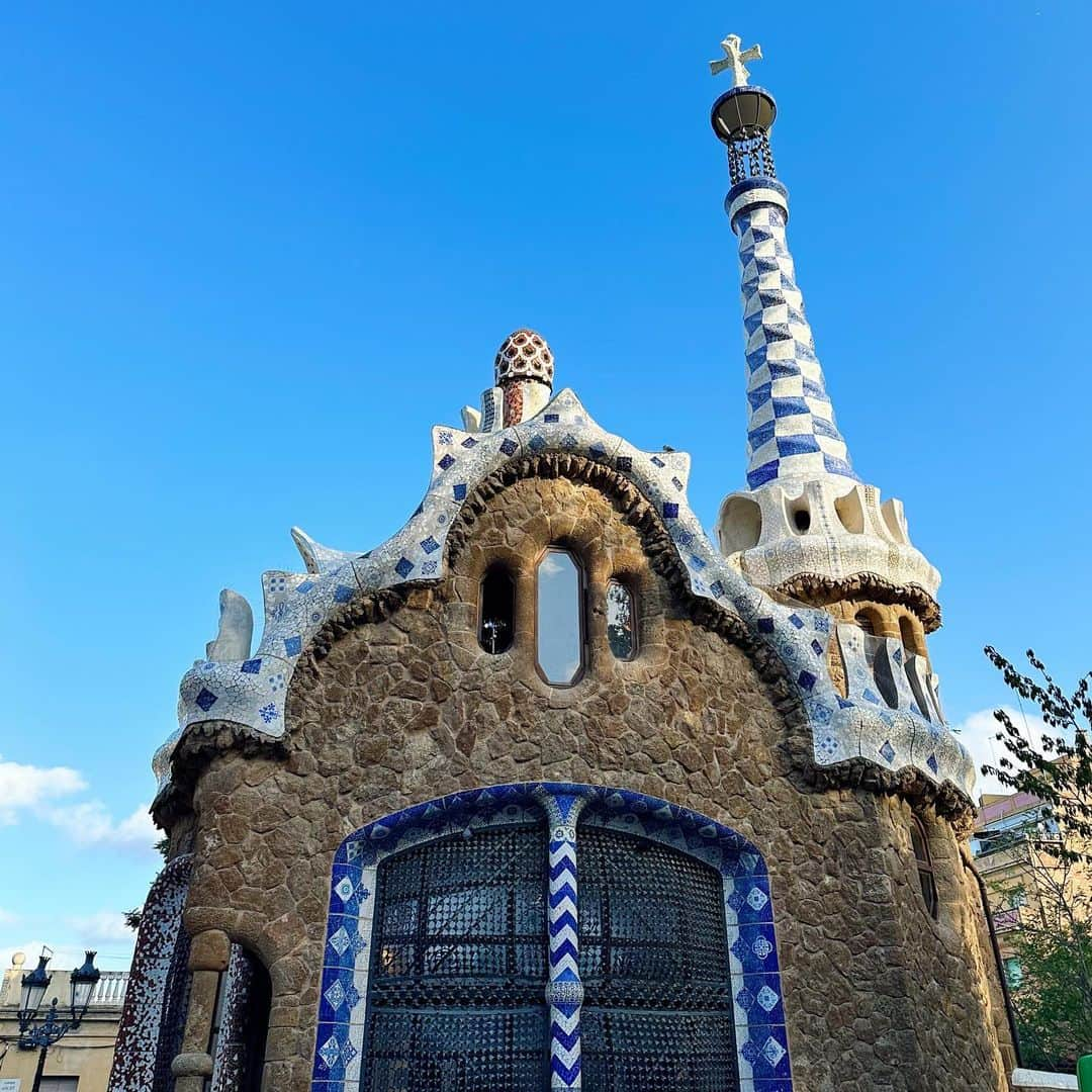 小祝麻里亜さんのインスタグラム写真 - (小祝麻里亜Instagram)「Barcelona, Spain 🇪🇸 Park Guell🦎🥘  ＿＿＿＿＿＿＿＿＿ #スペイン #スペイン旅行 #バルセロナ  #Barcelona #2023travel #guellpark #gaudí #グエル公園 #여행일기 #여행스타그램 #여행스냅 #바르셀로나 #스페인」8月17日 6時14分 - maria_koiwai