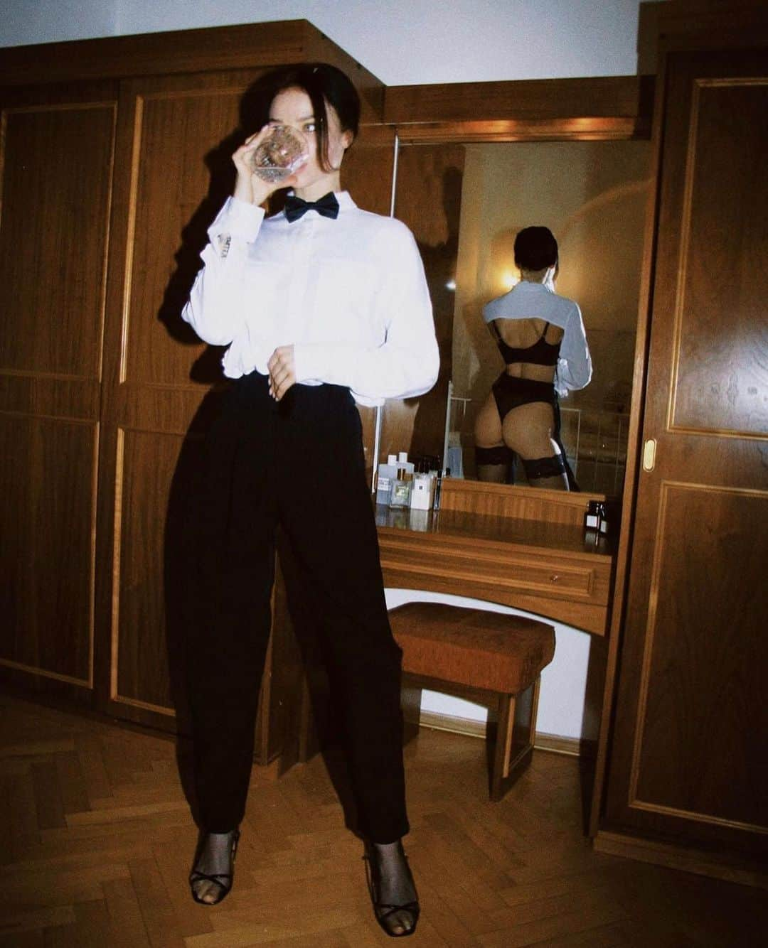 Kylie Raeのインスタグラム：「⚖️⚖️⚖️ cr: @polaroid_space」