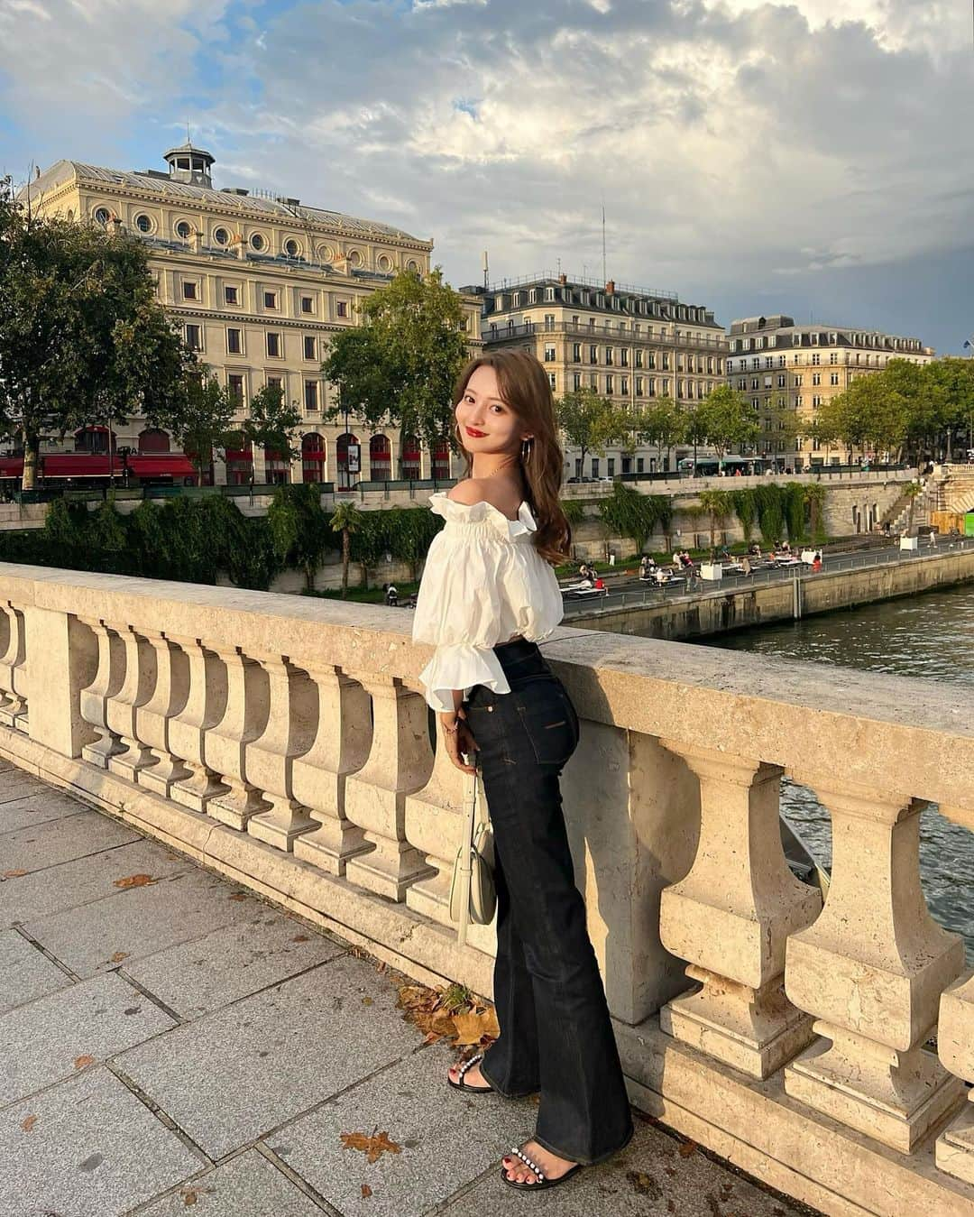 池田有里紗さんのインスタグラム写真 - (池田有里紗Instagram)「in Paris🇫🇷♡」8月17日 7時43分 - arisa.ikd