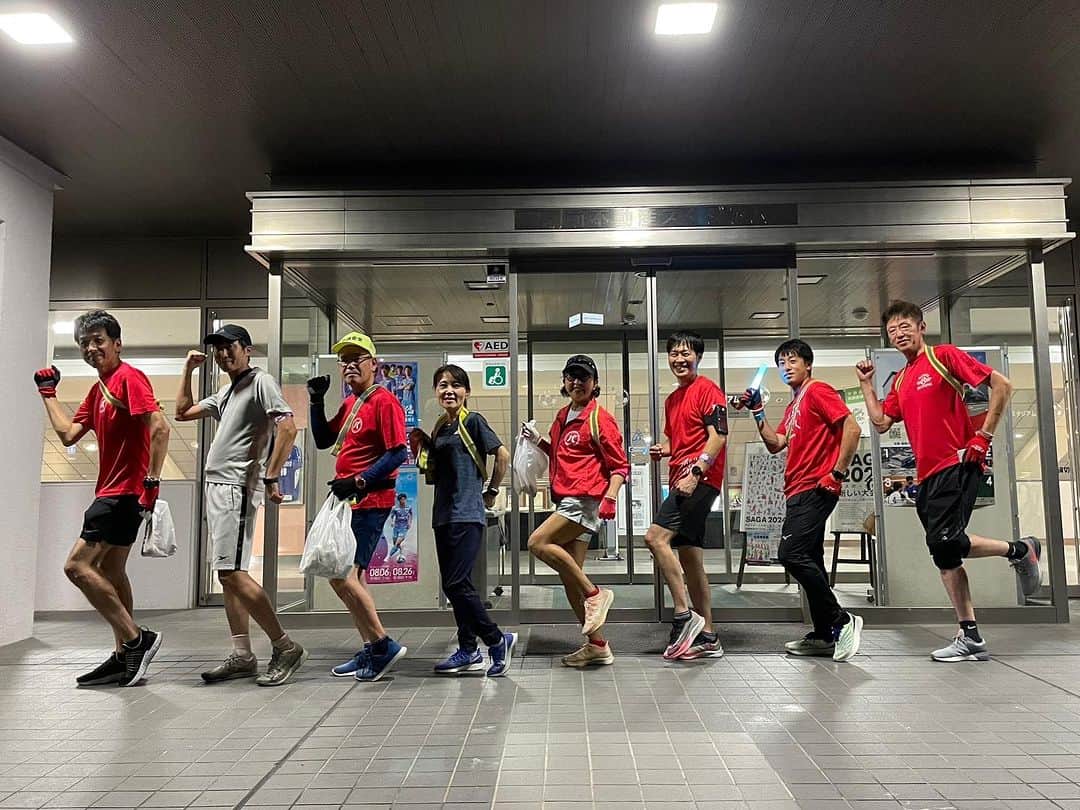 高橋義希のインスタグラム：「パトラン鳥栖  「パトラン」とは、防犯パトロールとランニングを掛け合わせて造語で、地域の安全を守る今までにない新しいスタイルの防犯活動です。私たちは、子どもや女性が安心して暮らせる地域社会の実現を目指して、２０１２年からパトロール活動を始めました。パトランは「地域の安全づくり」だけでなく、参加者への「健康づくりと防犯意識の向上」そして「活動を通じた仲間づくり」と一石三鳥の効果があります。  #パトラン #パトランsaga  #サガンリレーションズオフィサー」