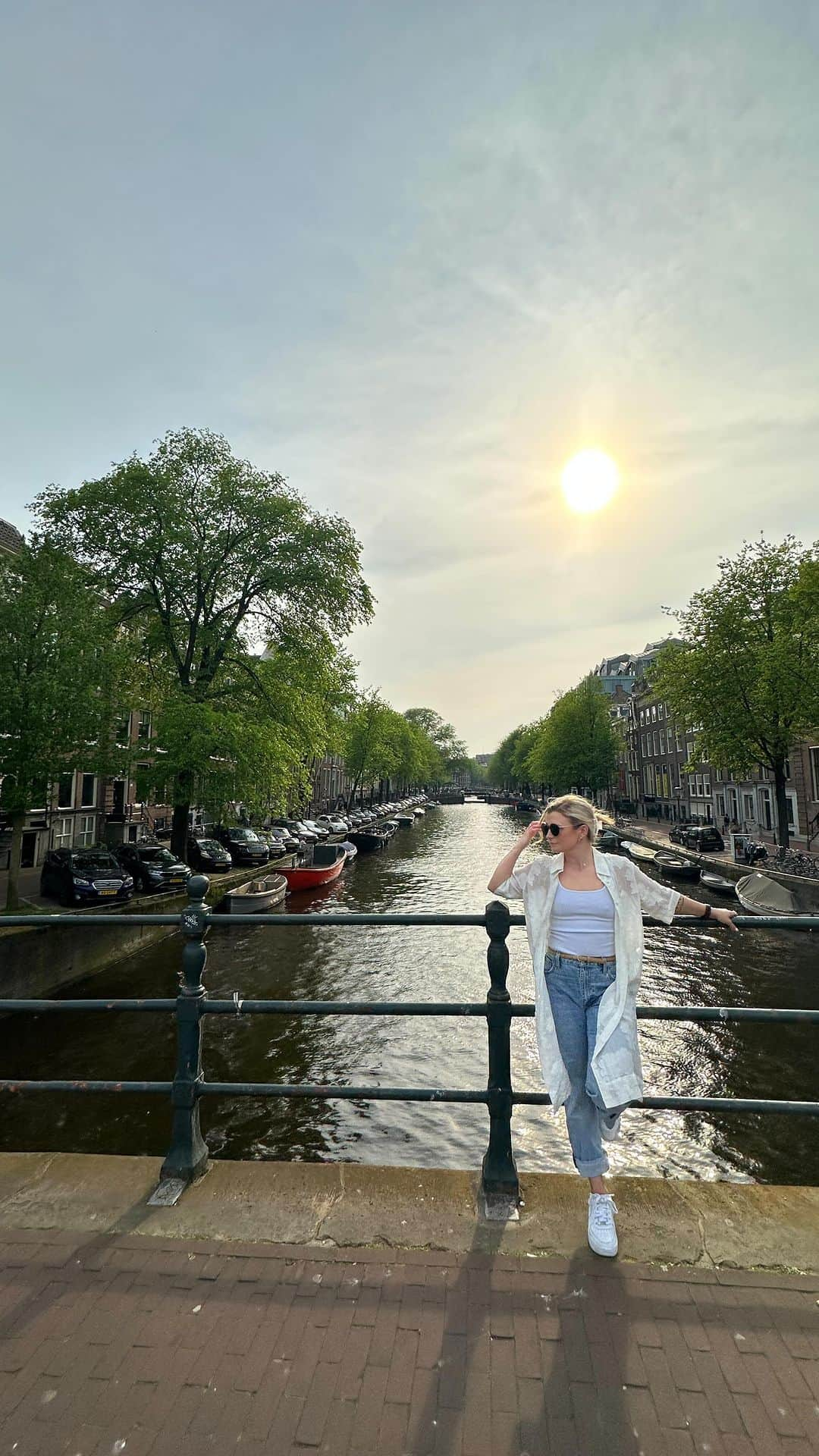 カーステン・ムーア＝タワーズのインスタグラム：「A few months ago in Amsterdam; a few days before the next trip 🥰」