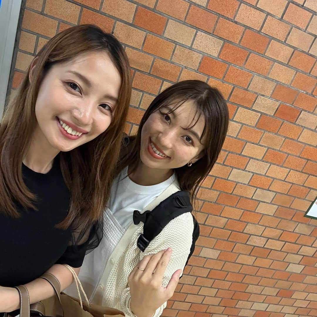 蒼怜奈さんのインスタグラム写真 - (蒼怜奈Instagram)「いつかの。 高校の友達、美香ちゃん 久しぶりに会えて嬉しかったー😊✨ 相変わらずかわいかった❤️  ヨガインストラクターしててヨガの話が面白かった☺️ そしてこの人、異性からも、同性からもモテまくるんだよなー😍という自慢の友達です🥳」8月17日 8時57分 - the_reinuts