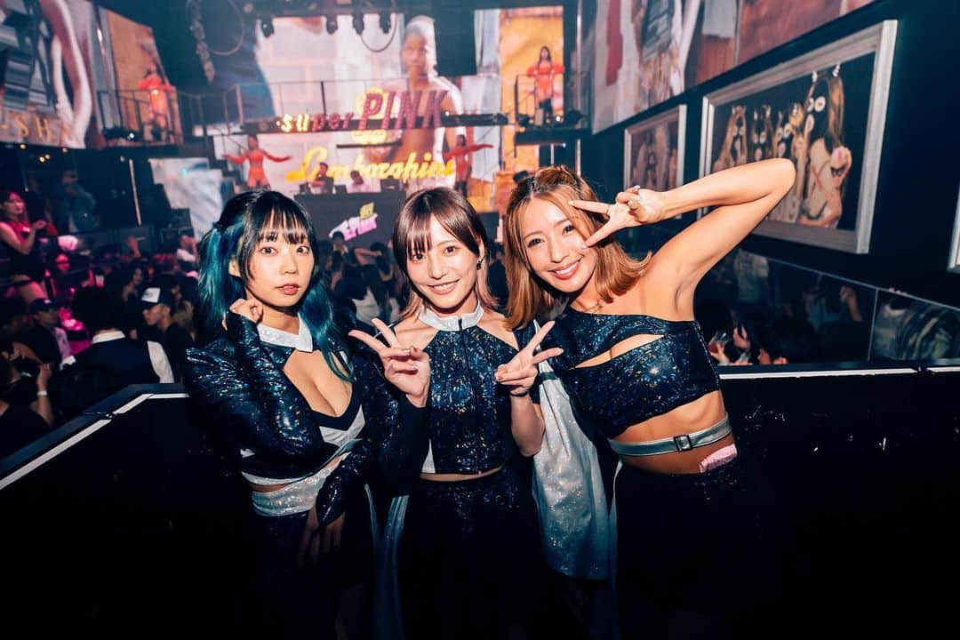 sherbetのインスタグラム：「First performance in Osaka at Club Sherbet THE SUPER PINK, we had a great time until midnight!」