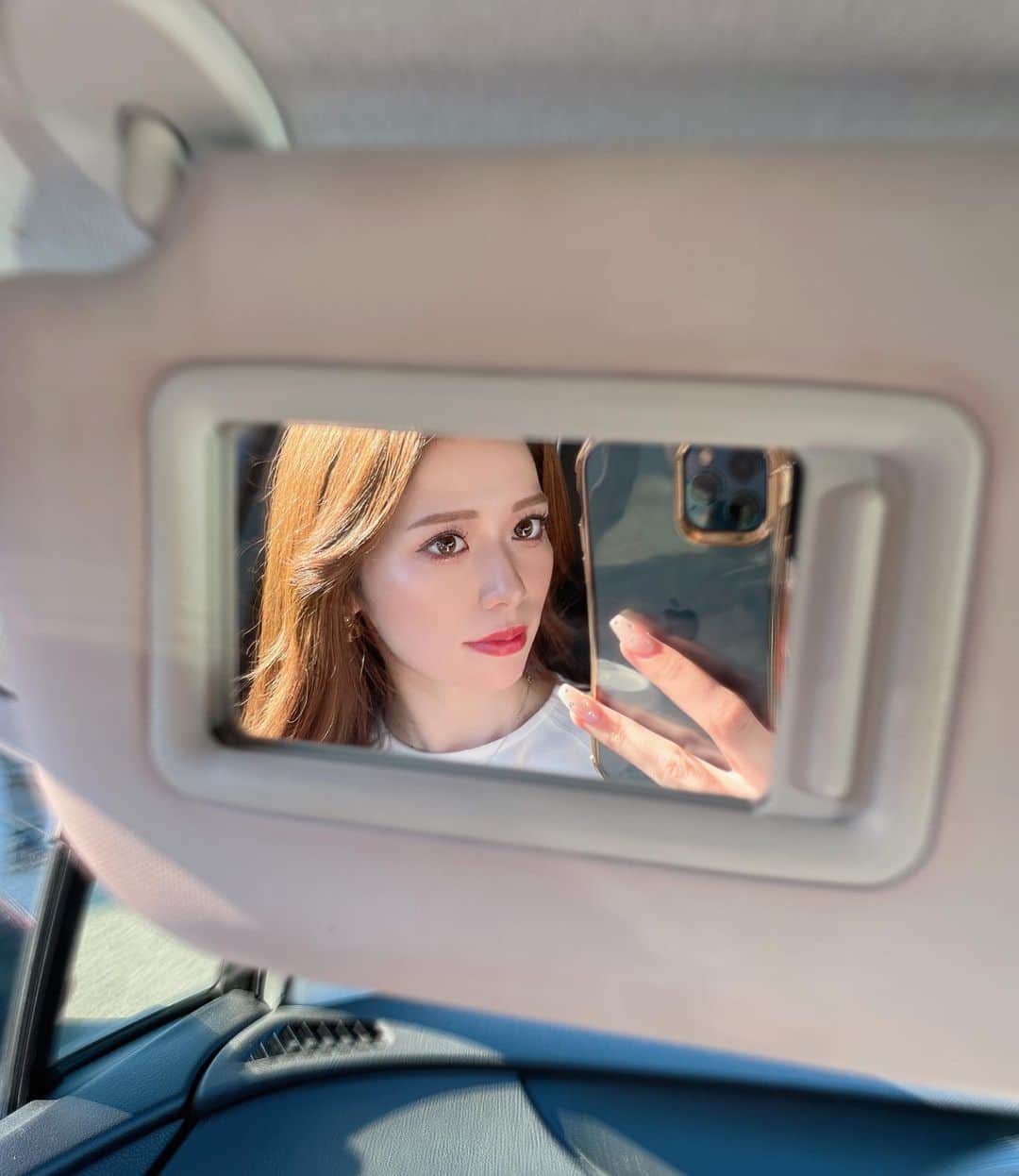 のインスタグラム：「.  Good morning☀️  車のミラーでパシャリ🪞笑」