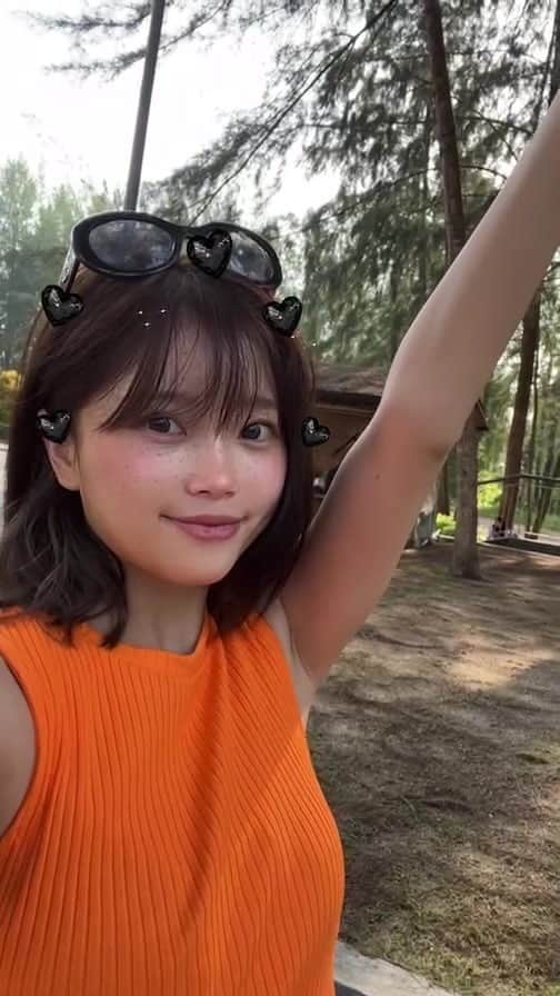 KatoHinata のインスタグラム：「ぺこぺこではないウォーキング🚶‍♀️」
