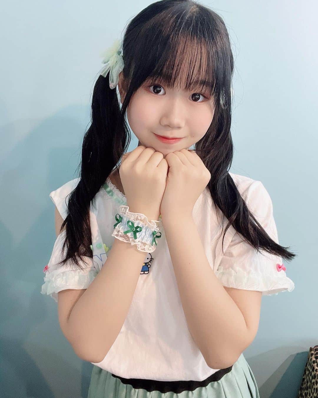 松永あいかのインスタグラム：「かわち？ .  .  .  .  .  .  .  .  .  .  .  #アイドル#おーえすけー#松永あいか#中学生#可愛い#大須#09#14歳#いいねしてほしい#中2#拡散希望#jc#推して#黄緑色担当#大須商店街」