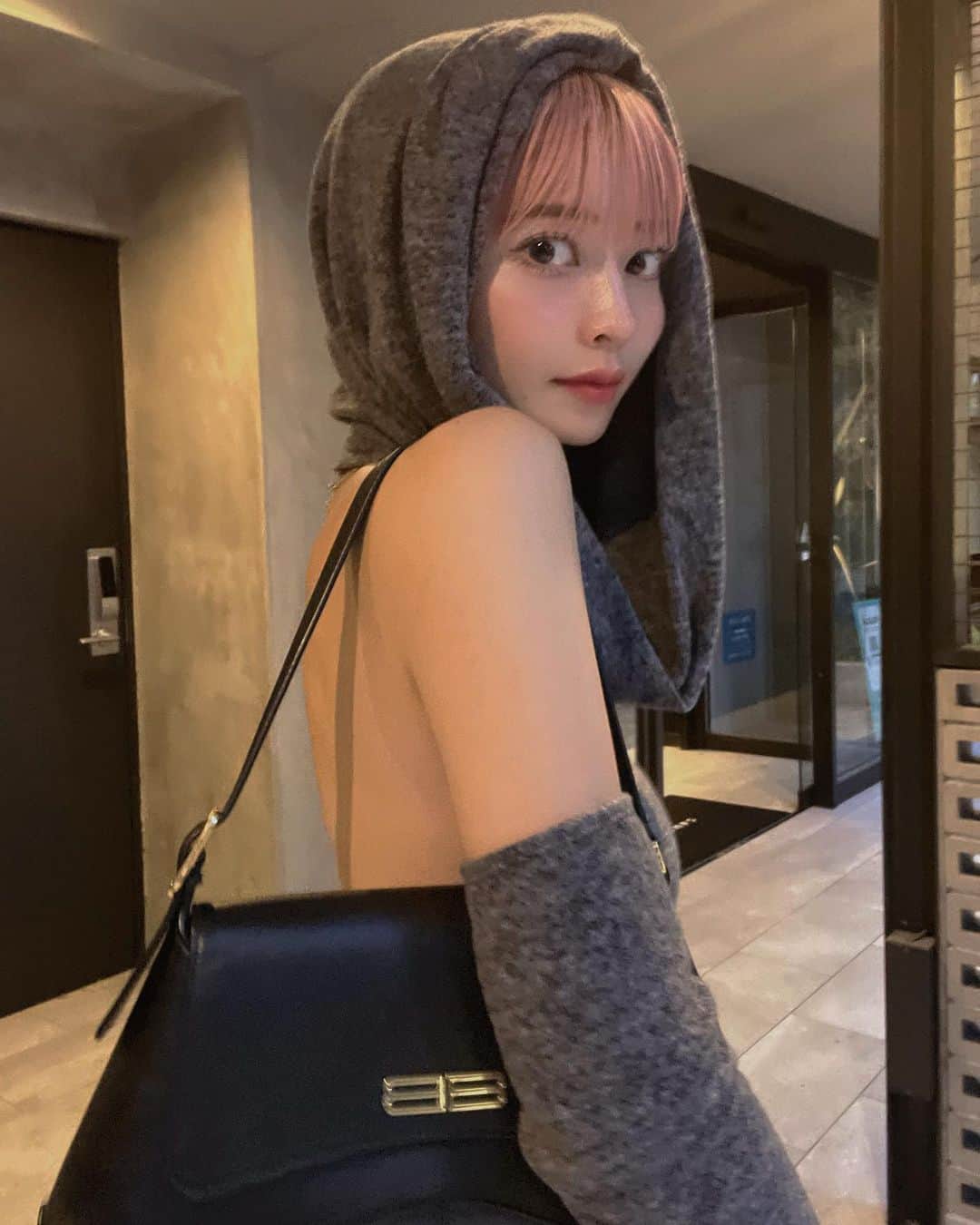 梅村実帆のインスタグラム：「直近 3 days🩷 (またまたSHEIN🫢) ❶ 11805495 ❷ 15031892  ❸ 15904896 商品番号👆🏻✨ 全てXSです🧘🏼‍♀️」