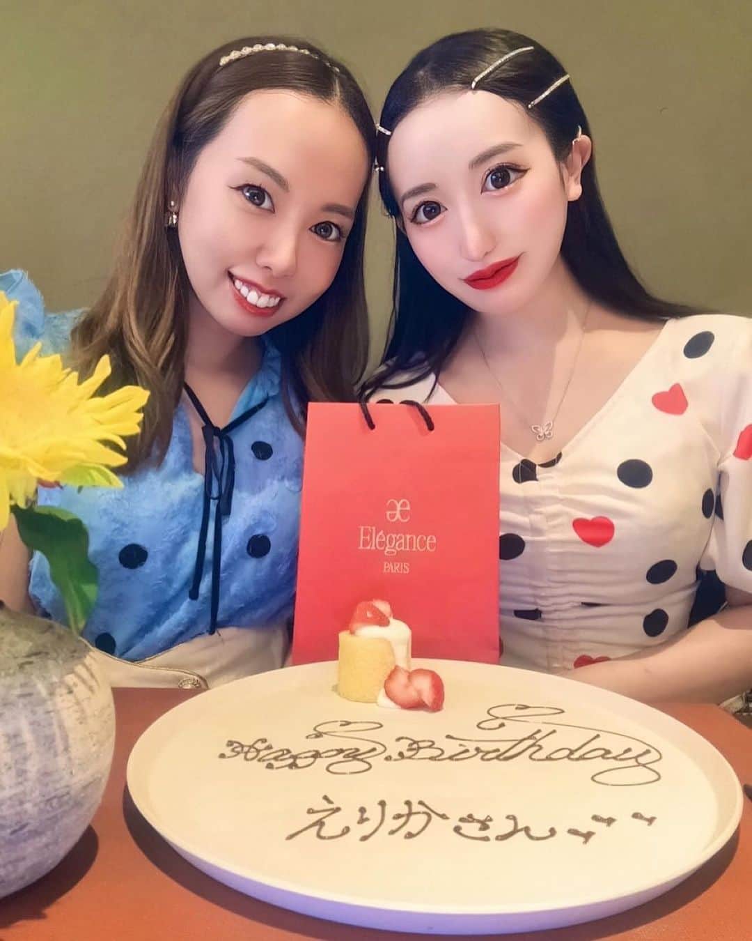 白咲えりかのインスタグラム：「📍Lilla   birthday lunch🍽️ ゆりかご馳走様🩷   Lillaは何度かdinnerで訪れて  lunchでは初訪問🥰✨✨  #italian #イタリアン #百名店 #ランチ #名古屋グルメ #lunch #名古屋 #六本木 #銀座 #歌舞伎町 #東京 #大阪 #福岡 #グラビア #投資女子 #20代投資家と繋がりたい #instagood #マツエク #キラキラ女子 #instadaily #love #happy #lilla」