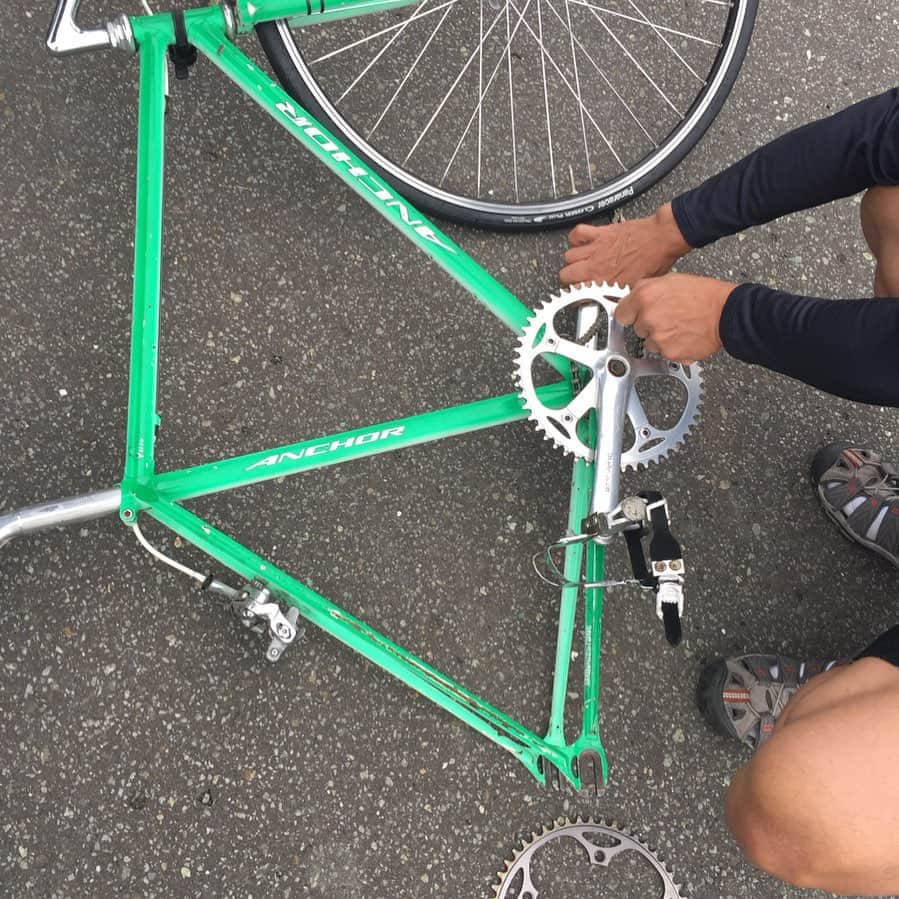 鈴木夏未さんのインスタグラム写真 - (鈴木夏未Instagram)「峠 ギア入れ替えてます  ♪♪♪♪♪♪♪♪♪♪♪♪♪♪♪♪♪  #競輪  #選手  #自転車  #ギア #カスタム #北海道  #トレーニング  #北海道旅行」8月17日 20時50分 - natyumisuzuki