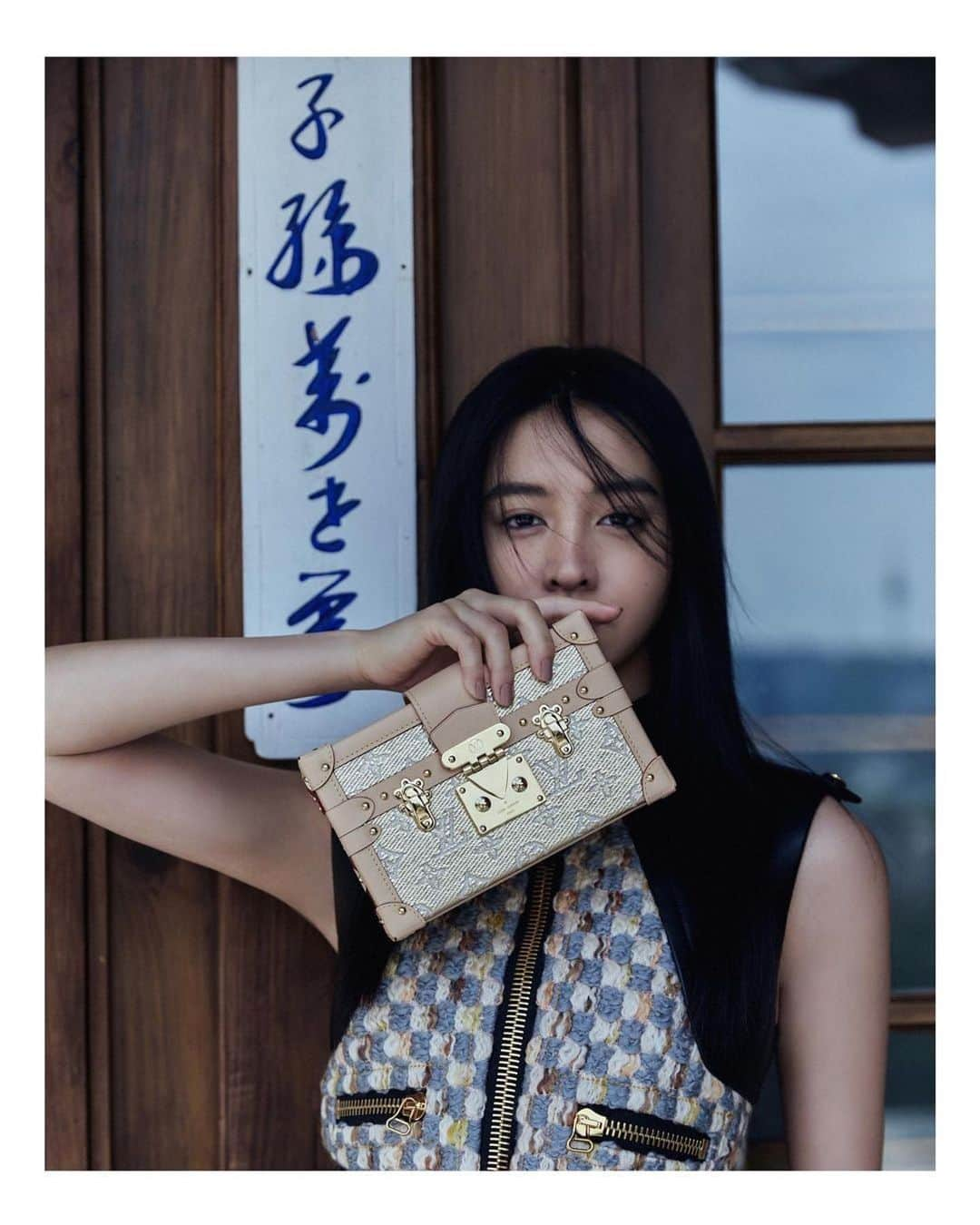 白石理絵のインスタグラム：「Harper’s BAZAAR Japan / September 2023 Issue starring photographed by @sangsanghun   Model @koki  Fashion editor_ Shizue Hamano Hair & Make-up Artist @rieshiraishi1220  Coordinator @songshinhae (TANO International)  @harpersbazaarjapan @louisvuitton @nicolasghesquiere」