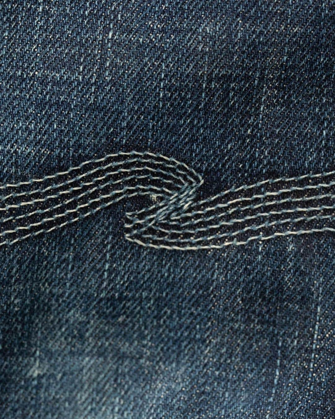 ヌーディージーンズさんのインスタグラム写真 - (ヌーディージーンズInstagram)「Test your denim knowledge!! Can you identify this selvage? Swipe to unveil the right answer!」8月17日 20時54分 - nudiejeans