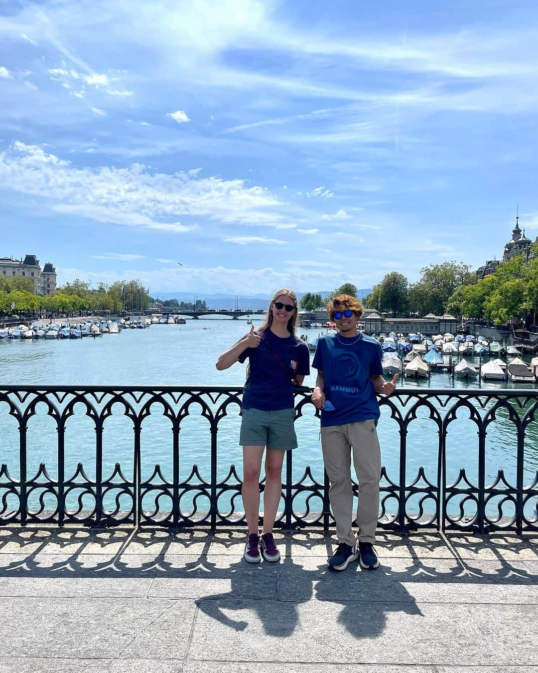 伊東秀和のインスタグラム：「. 再会🇨🇭 そして新しい出会いにも感謝✨ 岩や街を案内してくれてありがとう😊 @raffinee_orientalbio  @a_climbing_jp  @mammut_japan  @camp1889outdoor  @minimumbouldering  #zurich🇨🇭  #再会 #チューリッヒ #ありがとう」