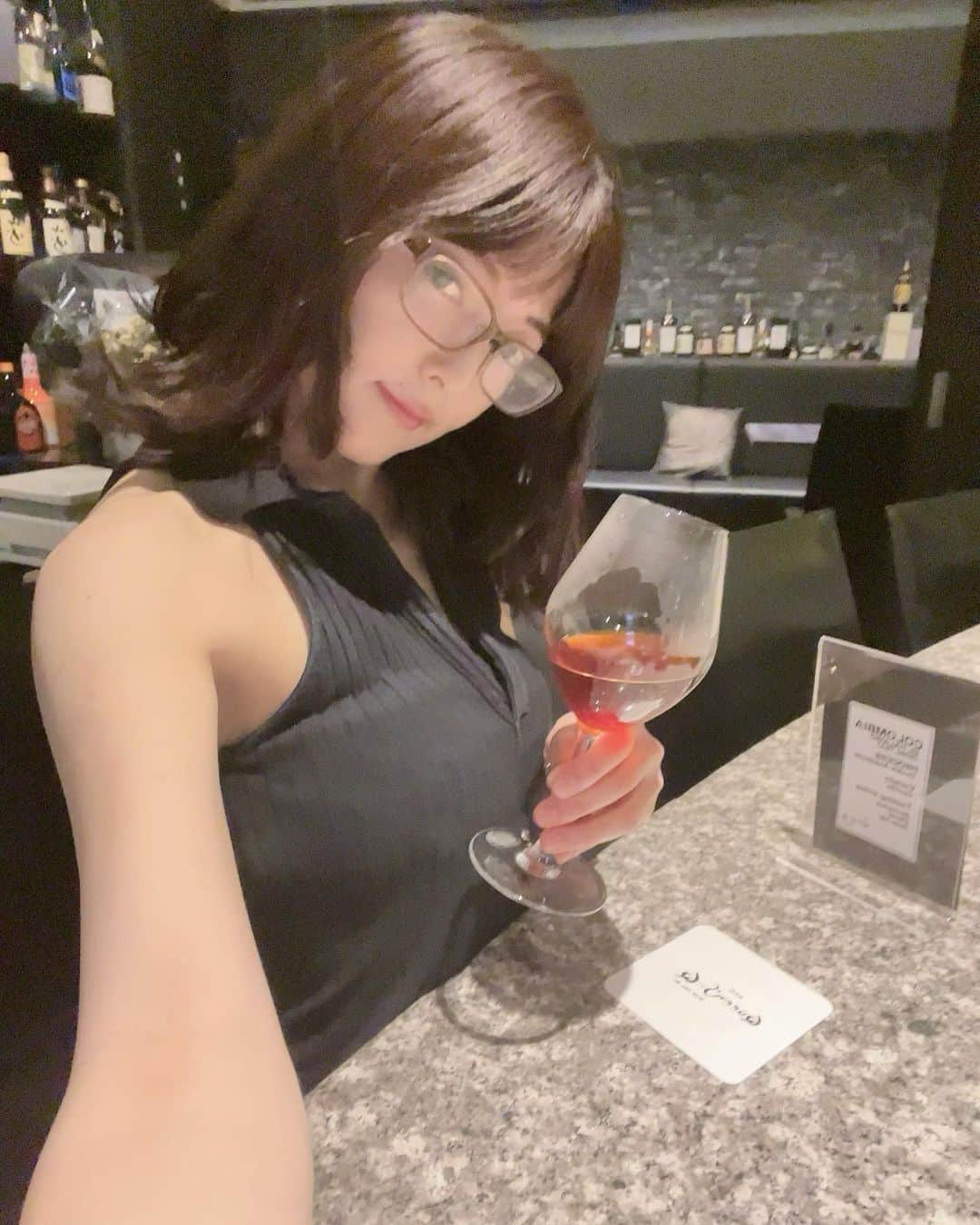 AYUNAさんのインスタグラム写真 - (AYUNAInstagram)「六本木にある素敵なバーに 行ってきました✨🍸✨  ホントに雰囲気が良くてドリンクも美味しかったぁ🥺🫶🌃🍀  PR @queensq.tokyo #六本木bar #六本木コーヒー #六本木おしゃれ #六本木グルメ #西麻布カフェ #西麻布bar #六本木カフェ #queensq」8月17日 21時02分 - ayuna_0404