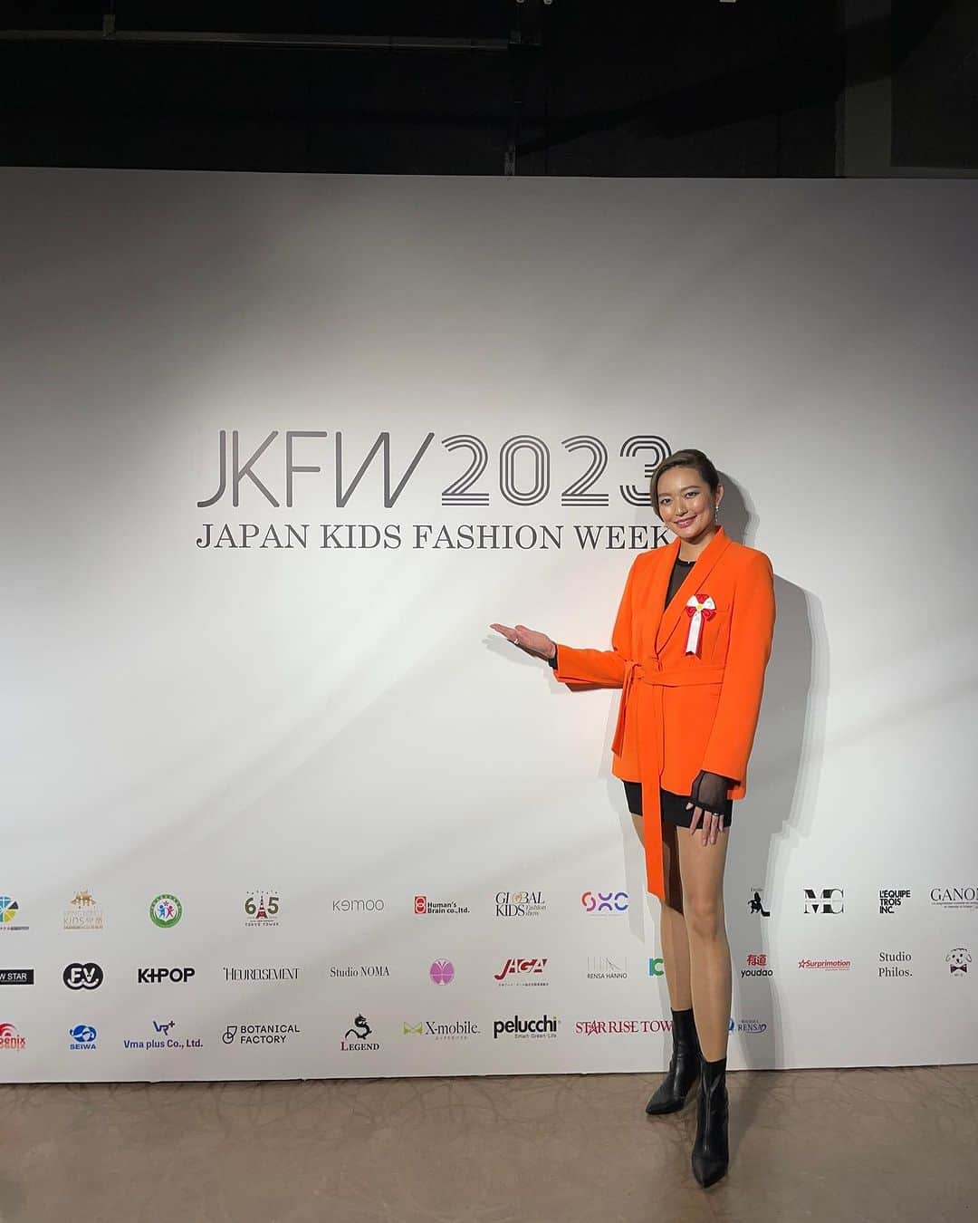 結子さんのインスタグラム写真 - (結子Instagram)「Japan Kids Fashion Week 2023 第1回目から特別講師を務めさせていただき、今年で3度目の開催となりました。 子供達の夢が詰まったファッションウィークに関わらせていただき、感謝しております☺️🤍 グランプリの子はパリに向けて、今回受賞に至らなかった子供達もこれからもたくさん練習し、夢を叶えてほしいと思っています。  OMGモデルアカデミーは、そんな子供たちを応援します。  My agency OMG Models supports @japankidsfashionweek . #モデル#キッズモデル#パリコレ」8月17日 21時36分 - yuiko_yyy