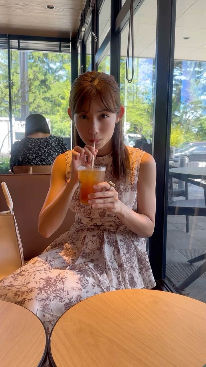 脇あかりのインスタグラム：「7月にオープンした別府上人ヶ浜店♨️ 別府大学駅から徒歩5分！！  OITAデザインのマグカップ初めてみた♡ ここで買えちゃうんだね☺️  #別府　#別府大学駅　#大分県　#oita #スタバ　#Starbucks」