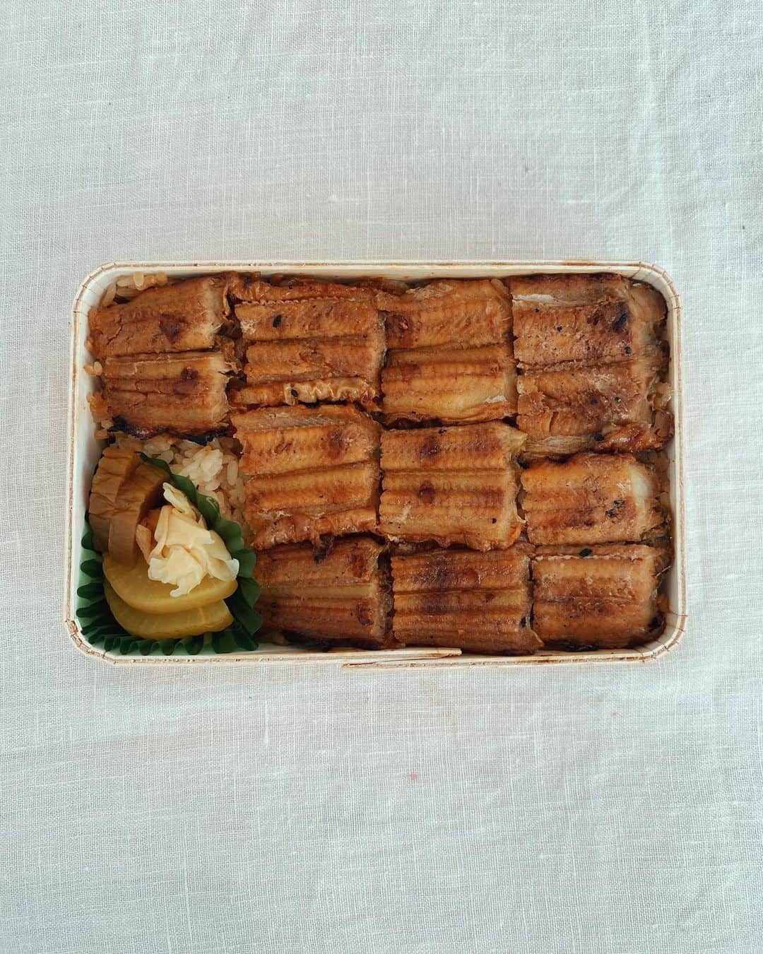のインスタグラム：「美味しいモノ沢山食べて広島またいきたいな🍁」