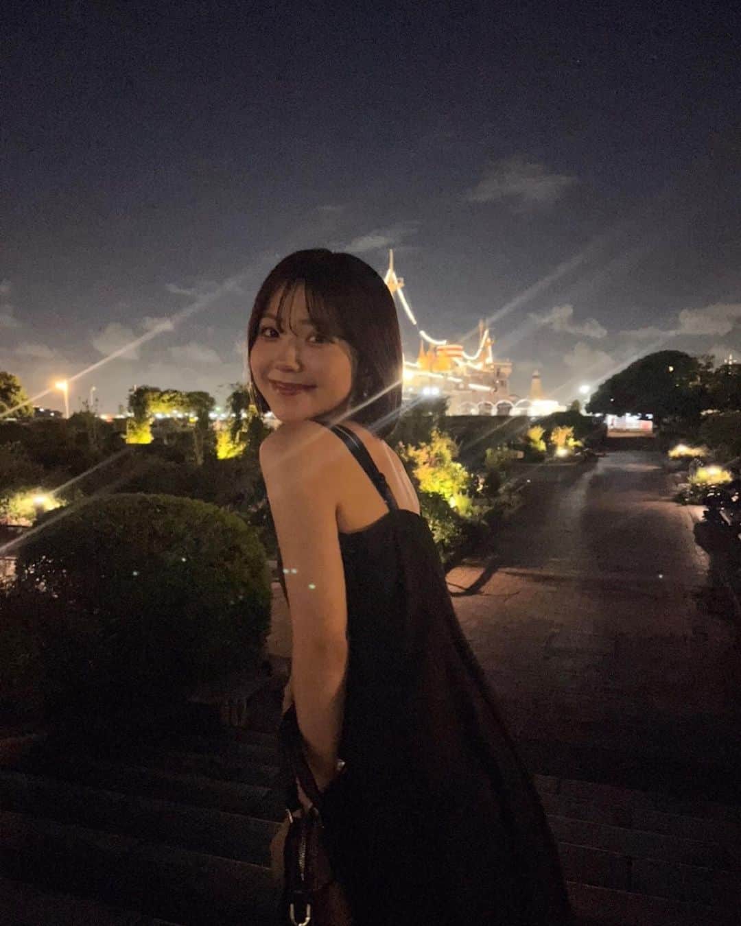 鈴木彩夏のインスタグラム：「🖤✨  , , , #instagram #instagood #fypシ #fyp #ボブ」