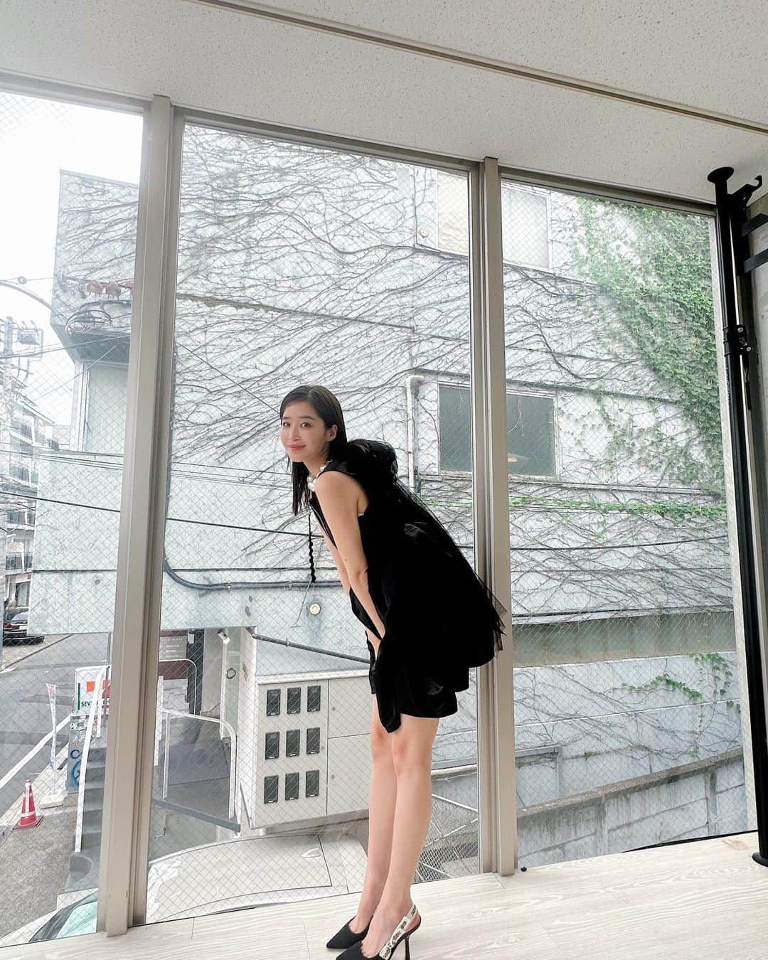 休井美郷さんのインスタグラム写真 - (休井美郷Instagram)「合間に📸  なんか願ってるっぽい。  ファスティング2日目なんだけど、まだ空腹我慢大会してる… いつになれば無双モードになるのか。  あ、でも3日間。 初ファスティング。  。」8月17日 12時57分 - kyuui_misato
